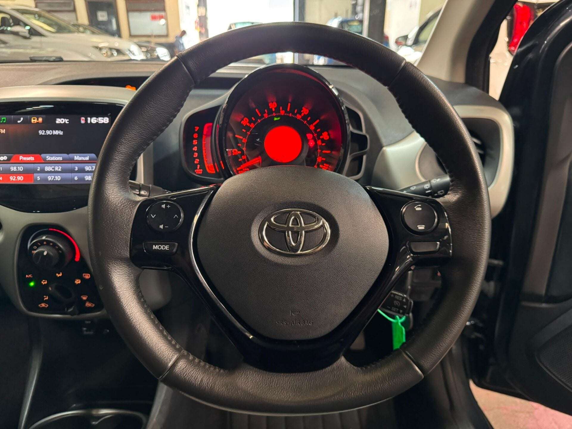 2014 TOYOTA AYGO 2014 TOYOTA AYGO