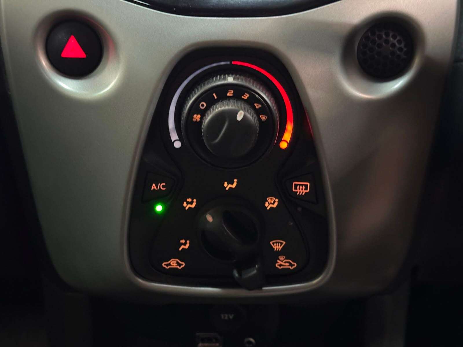 2014 TOYOTA AYGO 2014 TOYOTA AYGO