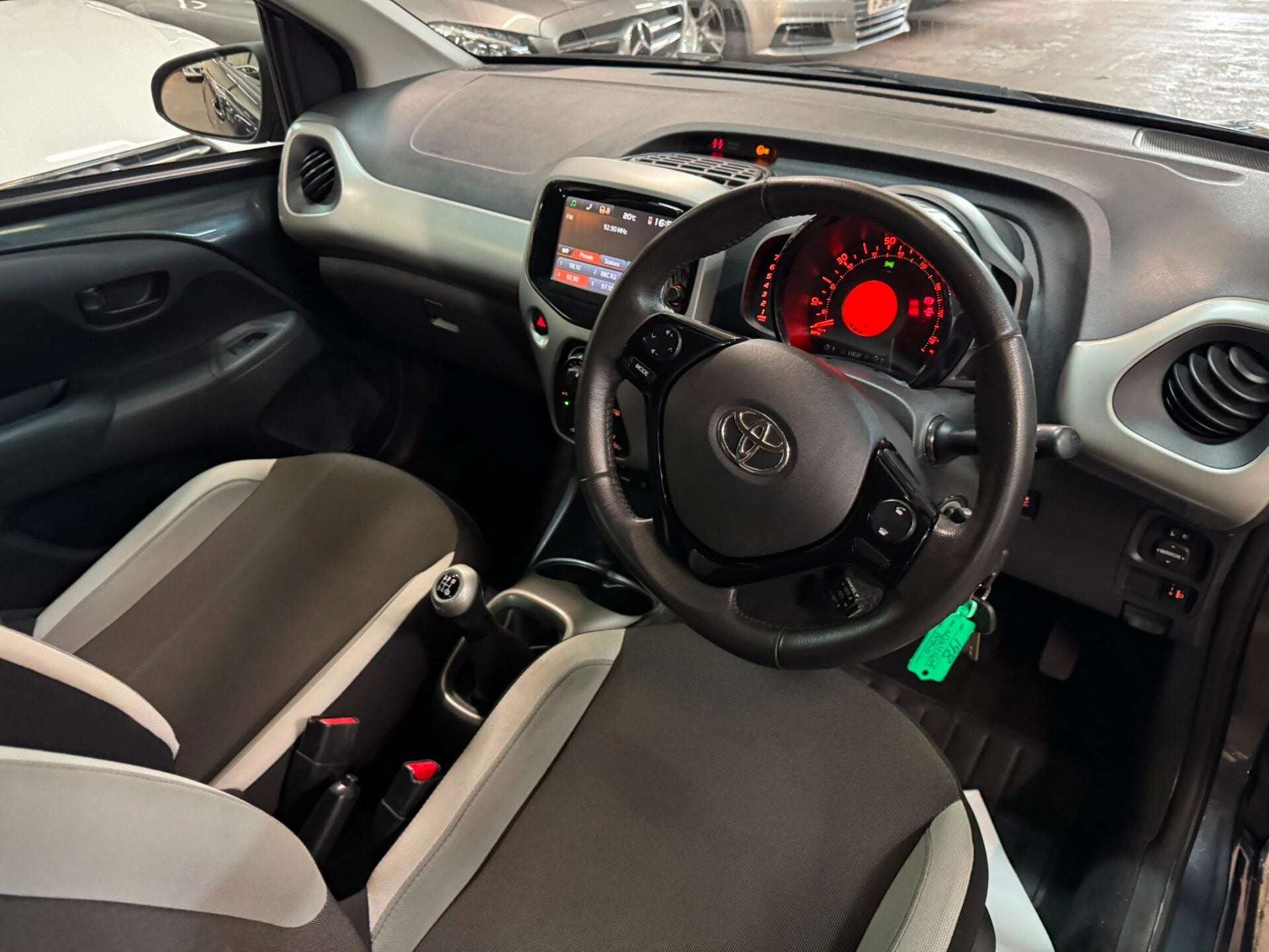 2014 TOYOTA AYGO 2014 TOYOTA AYGO
