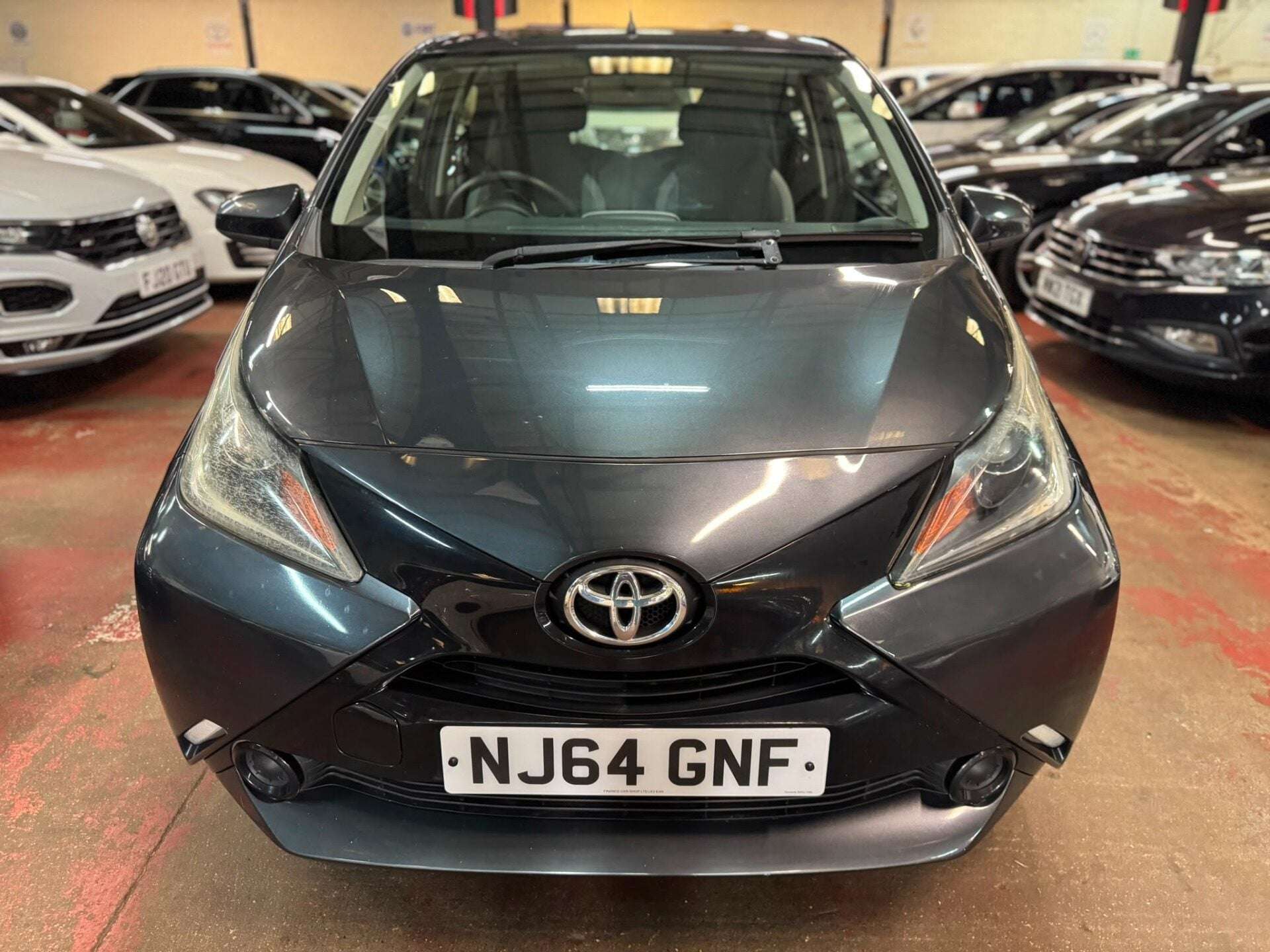 A 2014 TOYOTA AYGO VVT-I X-PLAY A 2014 TOYOTA AYGO VVT-I X-PLAY