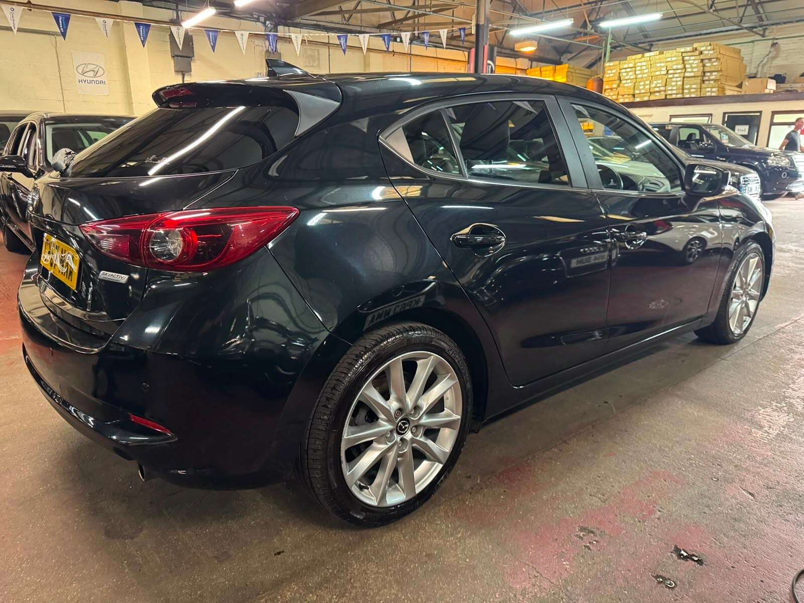 A 2018 MAZDA 3 SPORT NAV A 2018 MAZDA 3 SPORT NAV