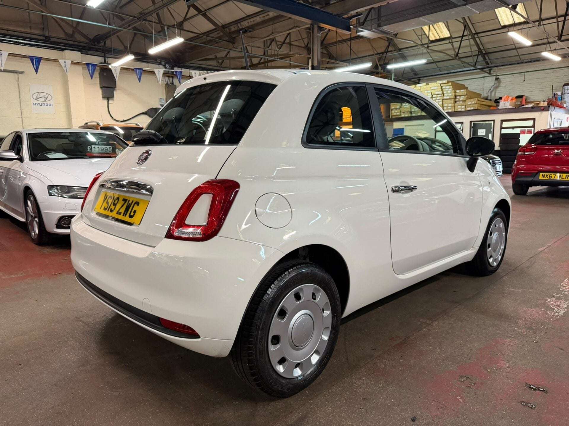 A 2019 FIAT 500 POP A 2019 FIAT 500 POP