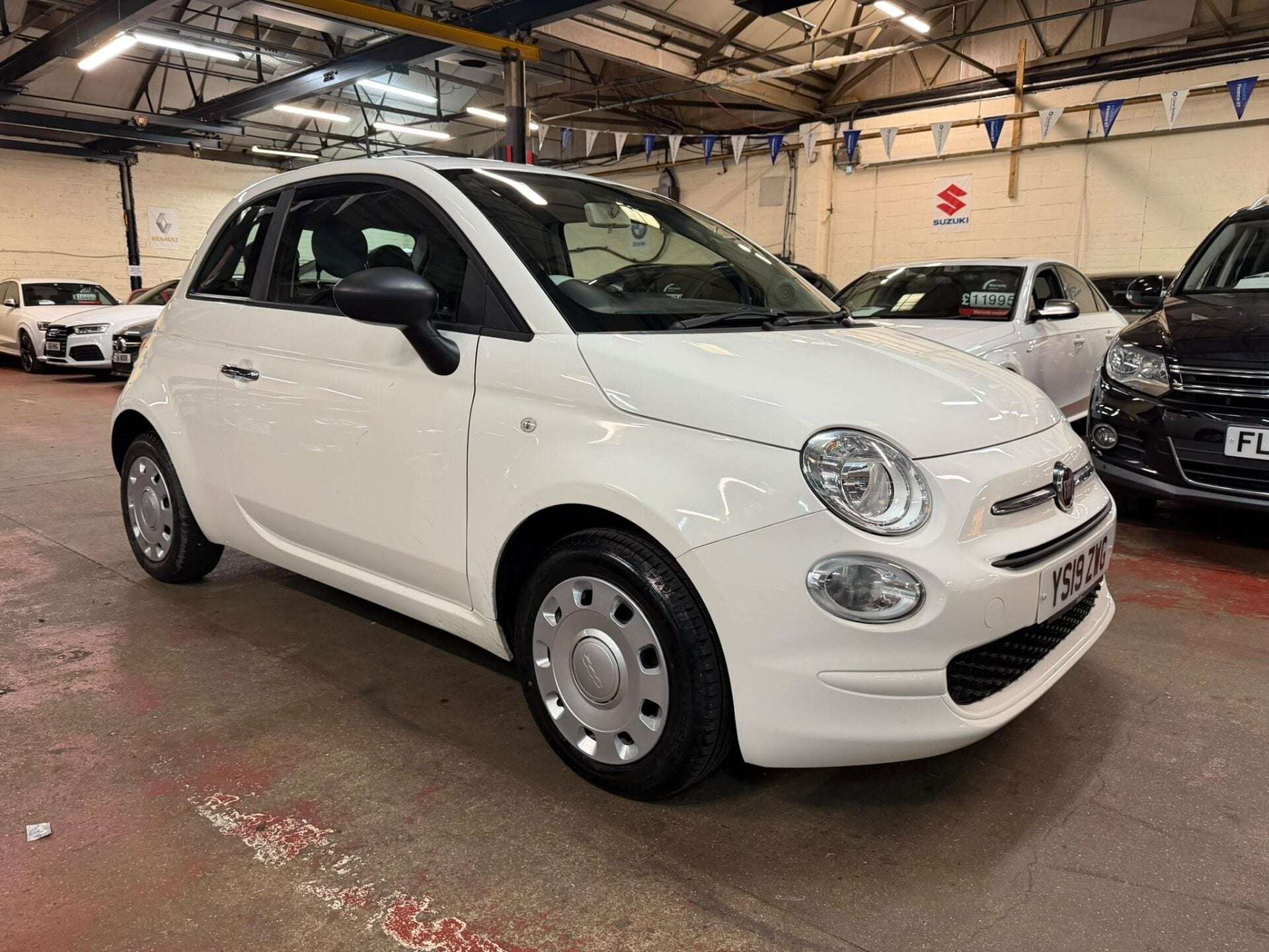 A 2019 FIAT 500 POP A 2019 FIAT 500 POP