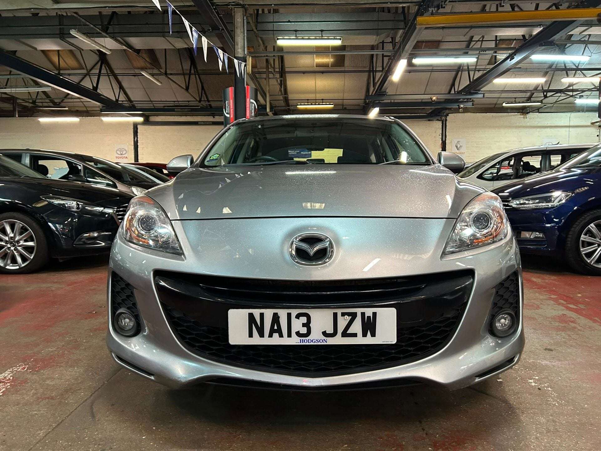 A 2013 MAZDA 3 TAMURA A 2013 MAZDA 3 TAMURA