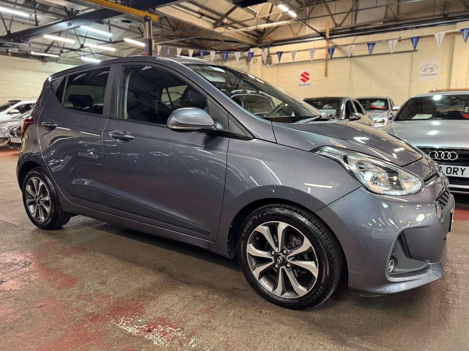 A 2017 HYUNDAI I10 PREMIUM SE A 2017 HYUNDAI I10 PREMIUM SE