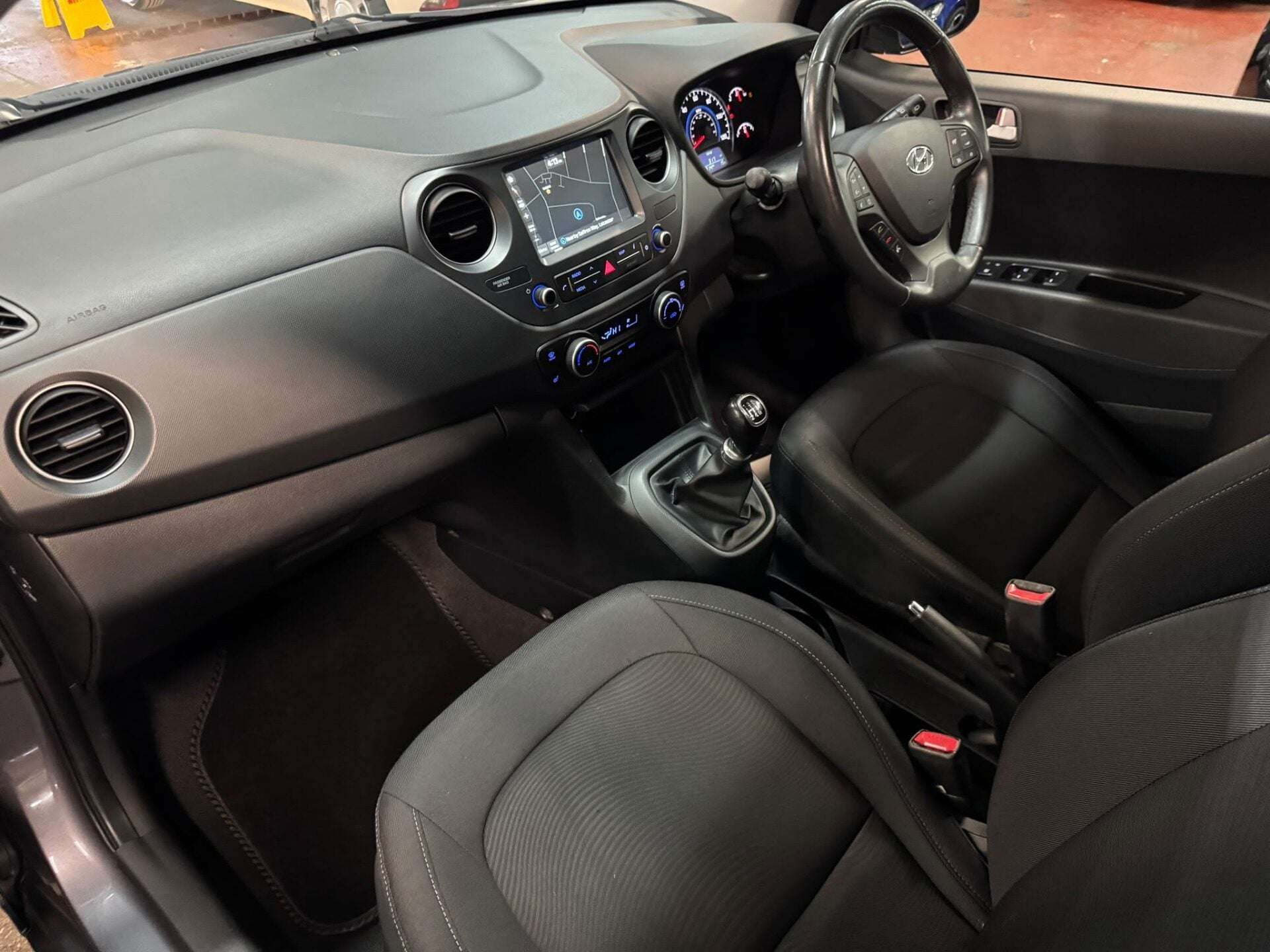 2017 HYUNDAI I10 2017 HYUNDAI I10