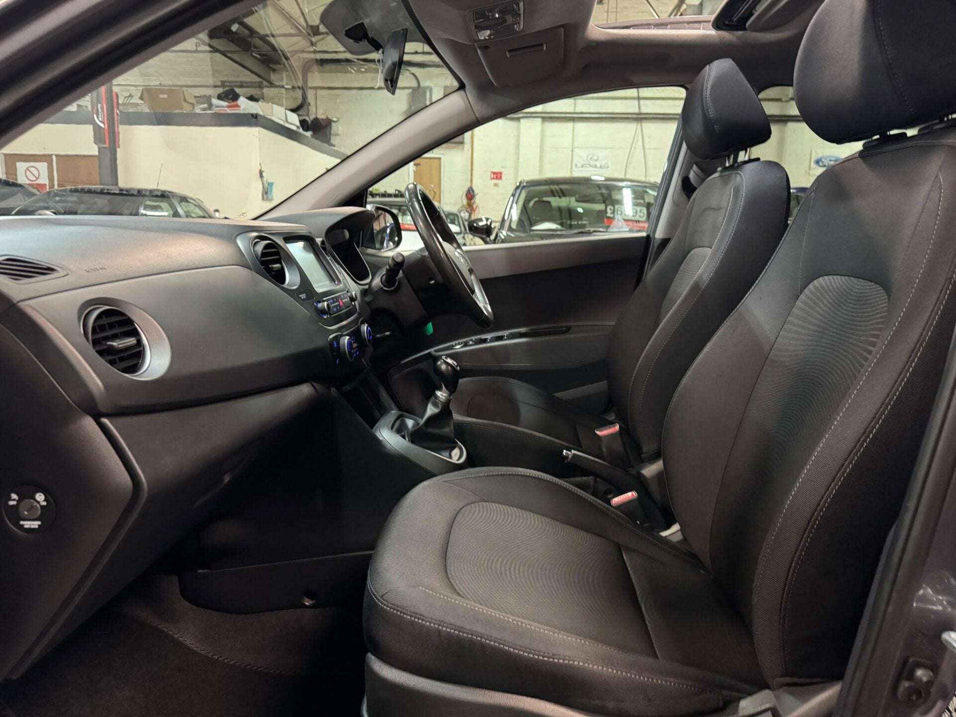 2017 HYUNDAI I10 2017 HYUNDAI I10