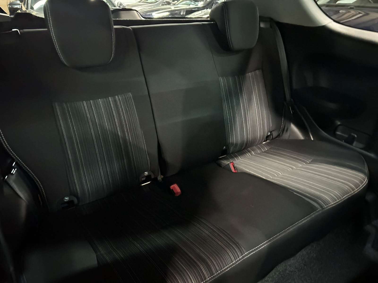 2016 SUZUKI SWIFT 2016 SUZUKI SWIFT