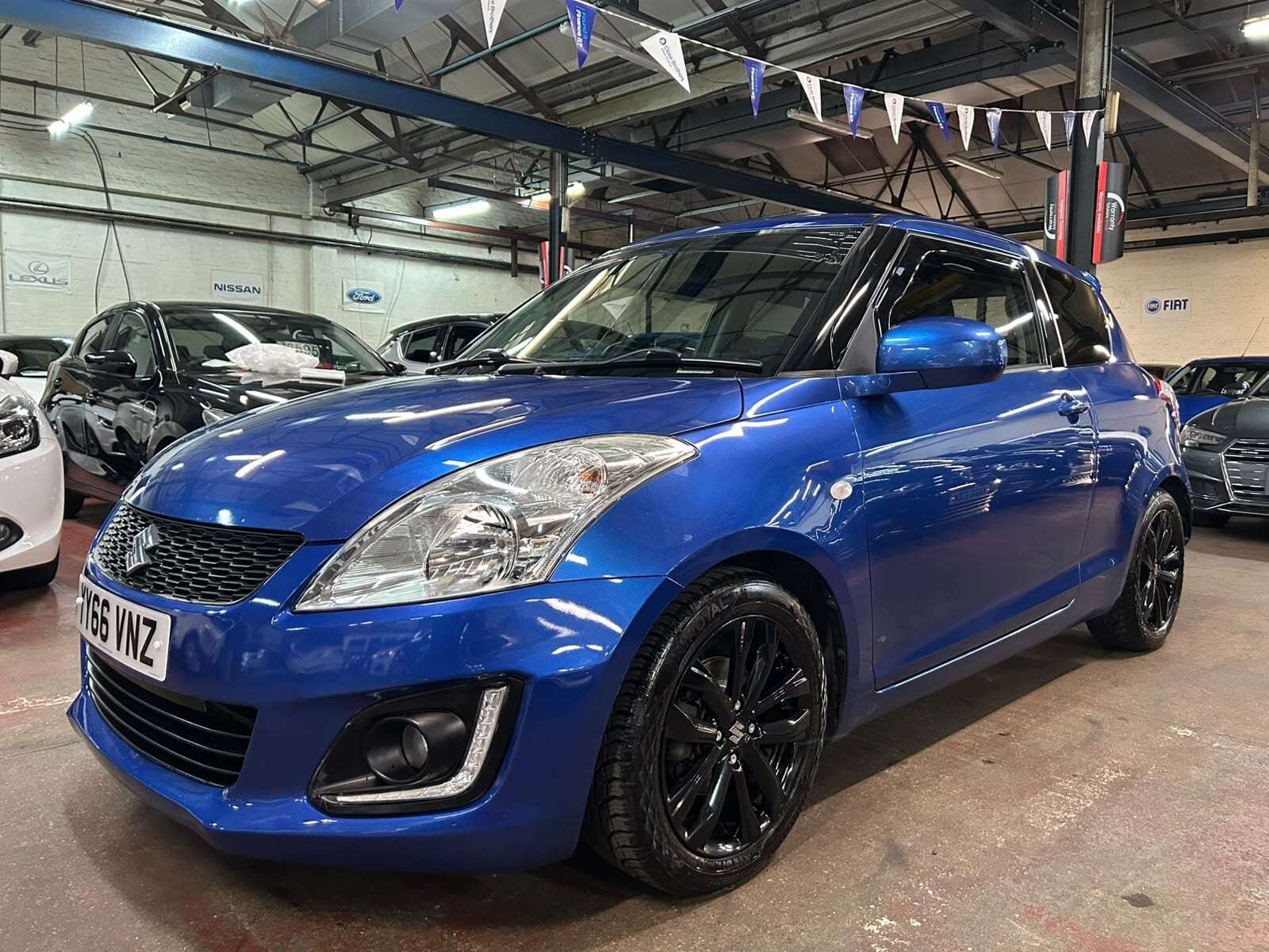 A 2016 SUZUKI SWIFT SZ-L A 2016 SUZUKI SWIFT SZ-L