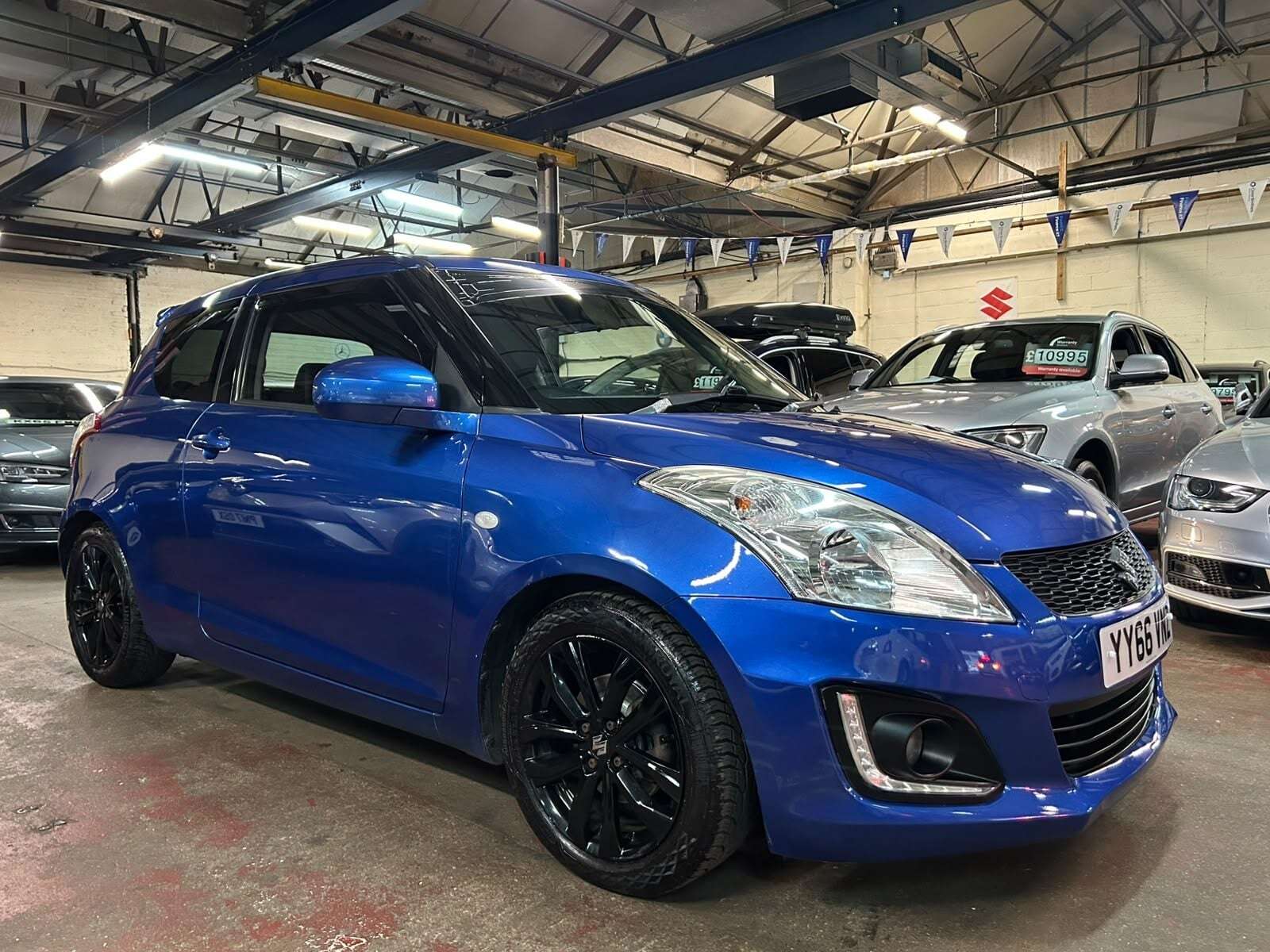 A 2016 SUZUKI SWIFT SZ-L A 2016 SUZUKI SWIFT SZ-L