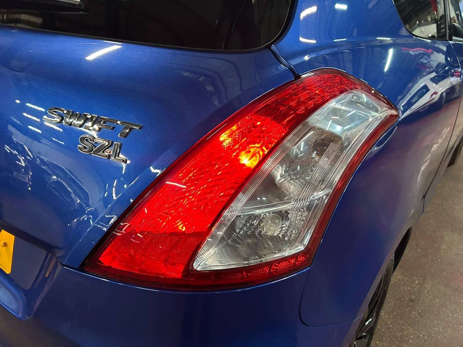 2016 SUZUKI SWIFT 2016 SUZUKI SWIFT