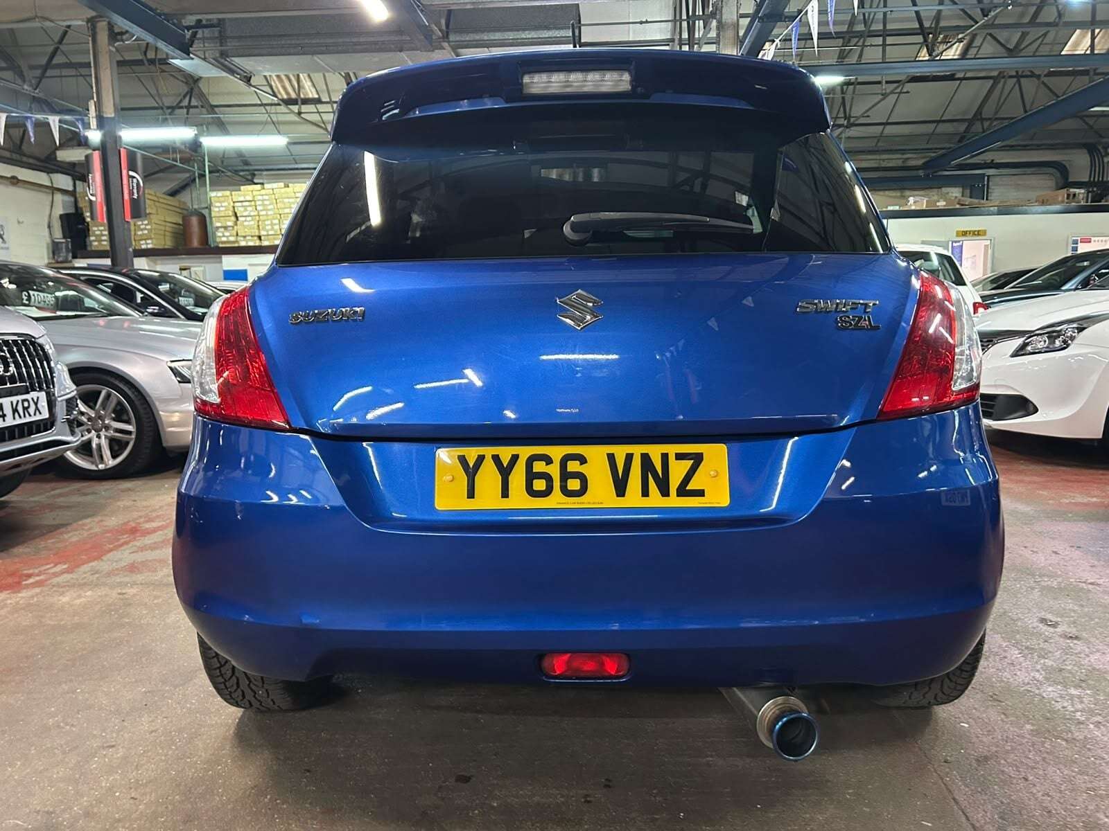 2016 SUZUKI SWIFT 2016 SUZUKI SWIFT