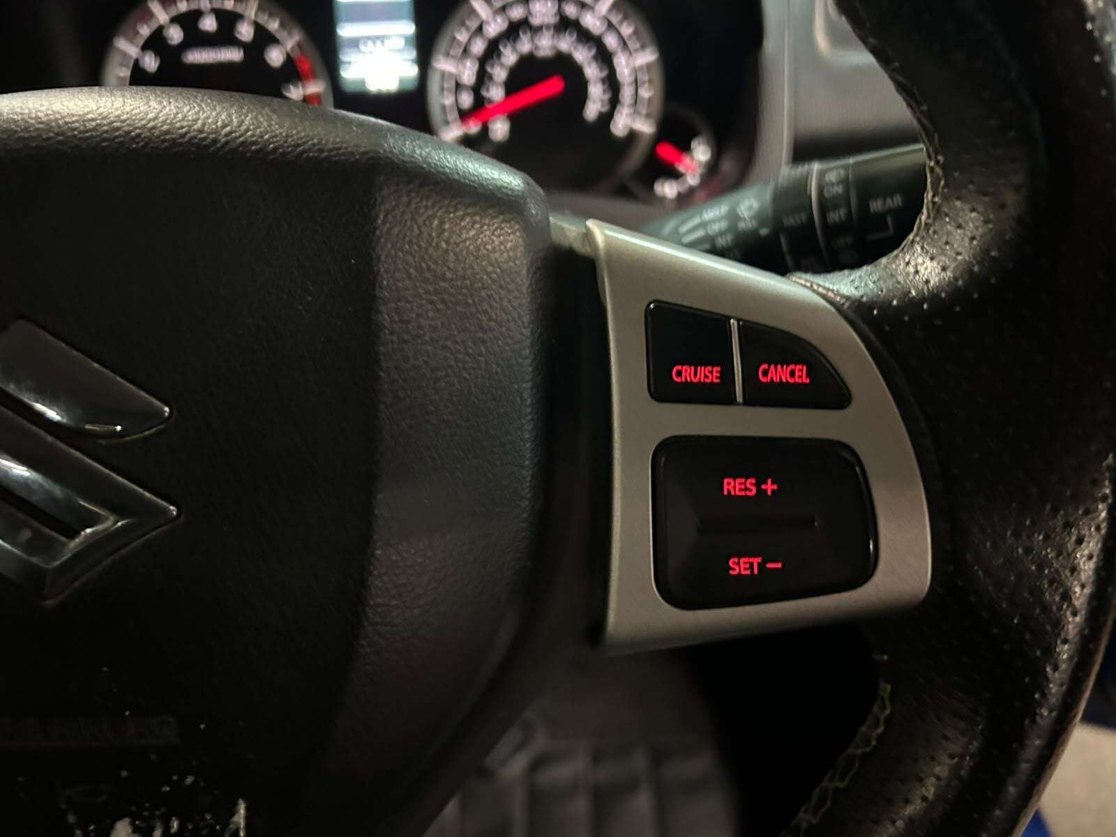 2016 SUZUKI SWIFT 2016 SUZUKI SWIFT