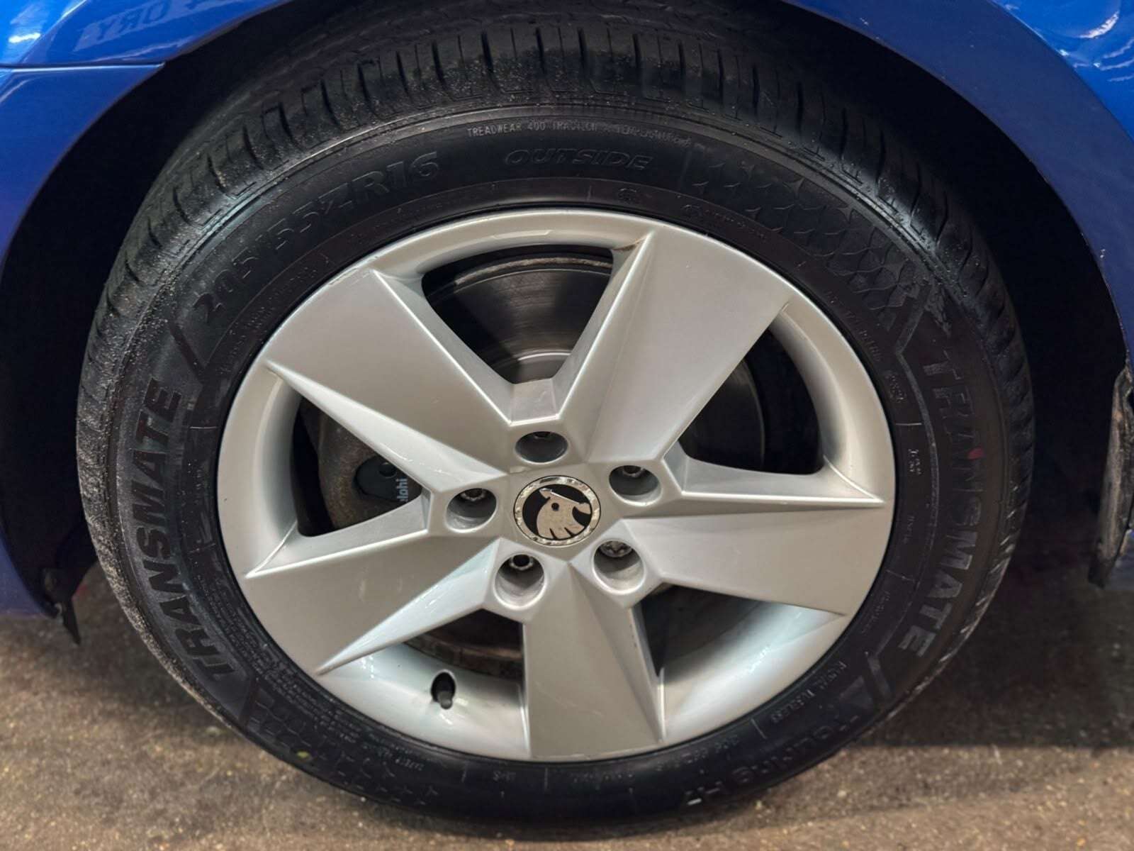 A 2014 SKODA OCTAVIA SE TDI CR A 2014 SKODA OCTAVIA SE TDI CR