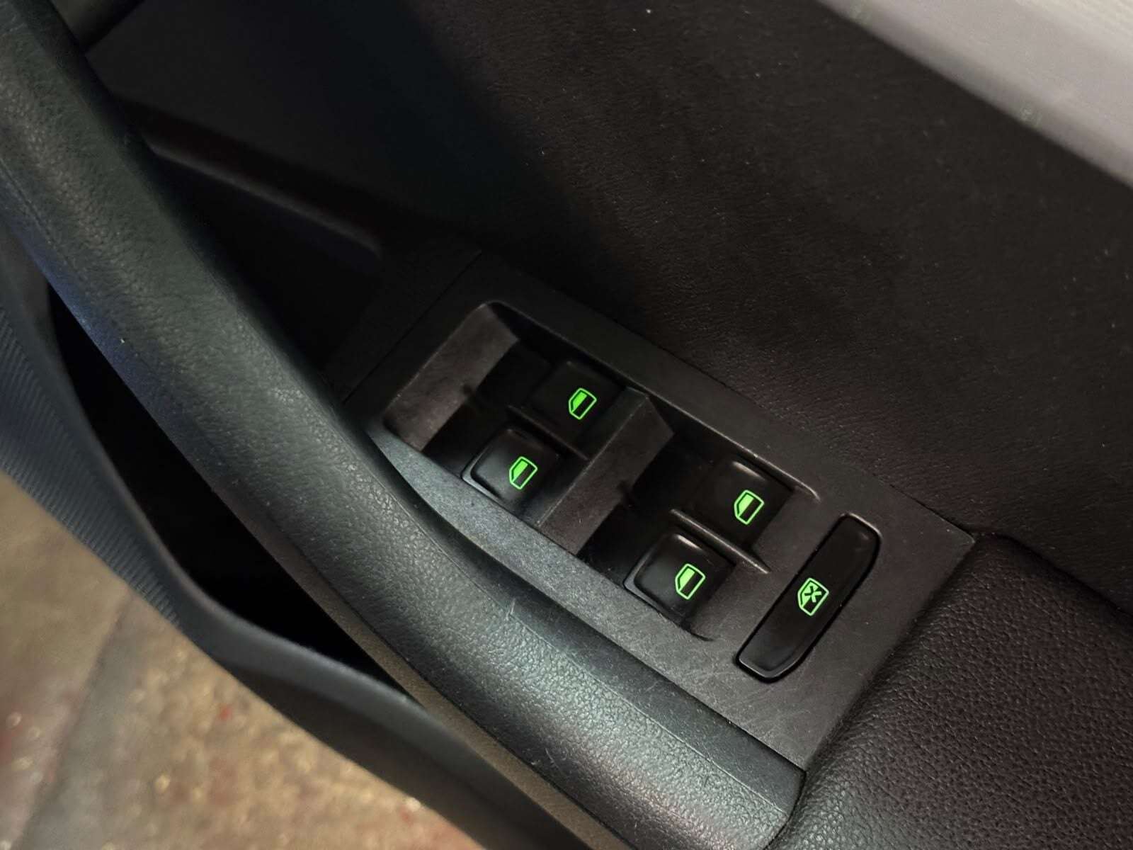 2014 SKODA OCTAVIA 2014 SKODA OCTAVIA