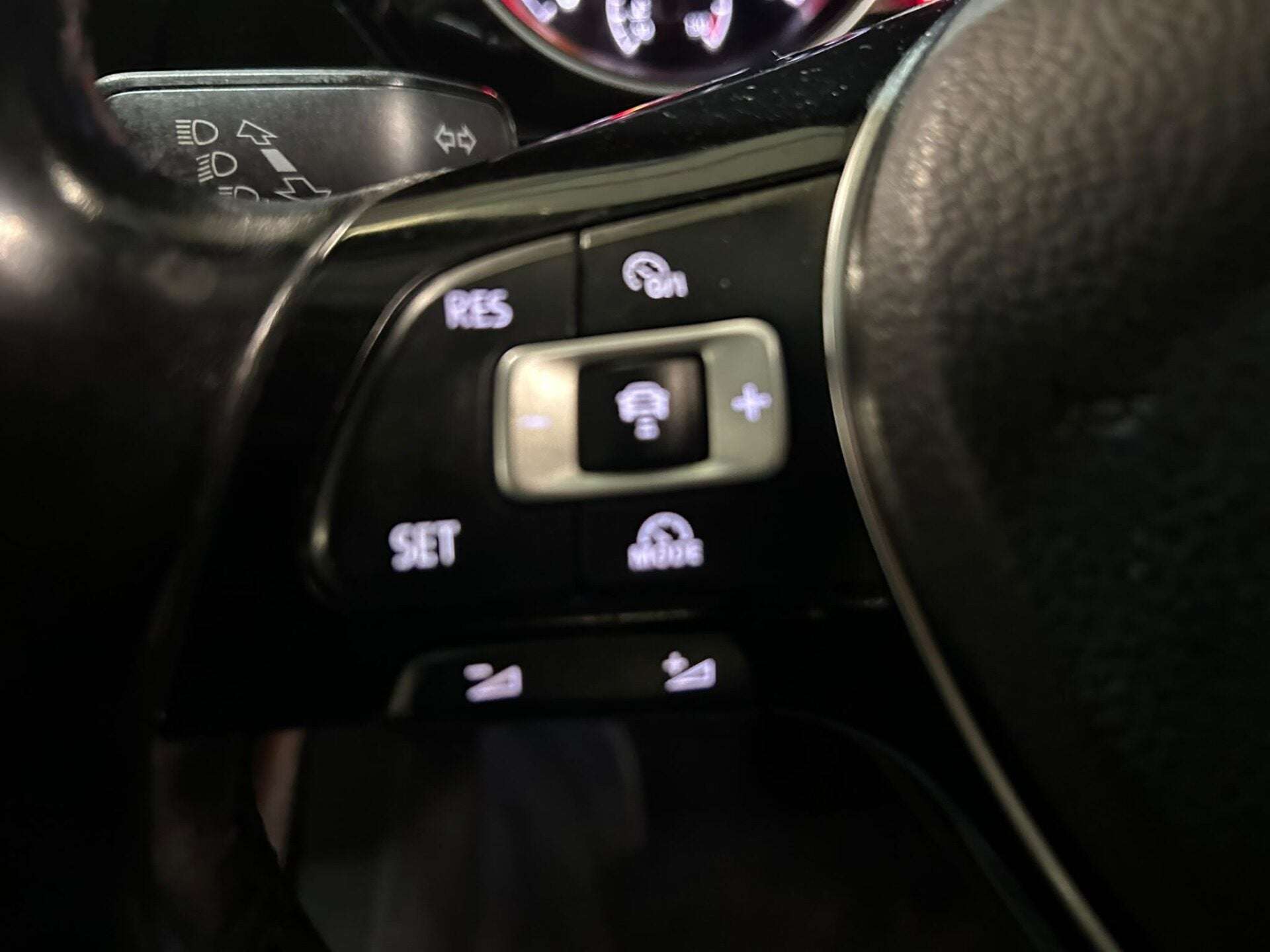 2016 VOLKSWAGEN TOURAN 2016 VOLKSWAGEN TOURAN