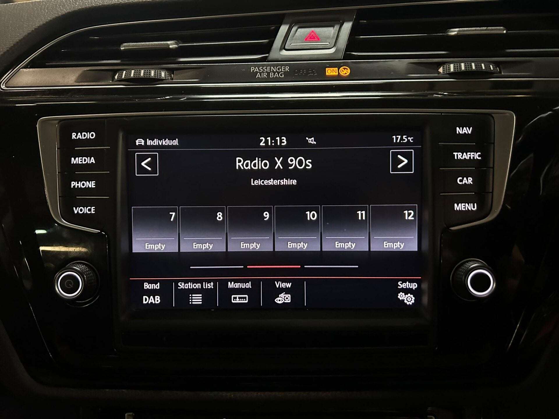 2016 VOLKSWAGEN TOURAN 2016 VOLKSWAGEN TOURAN