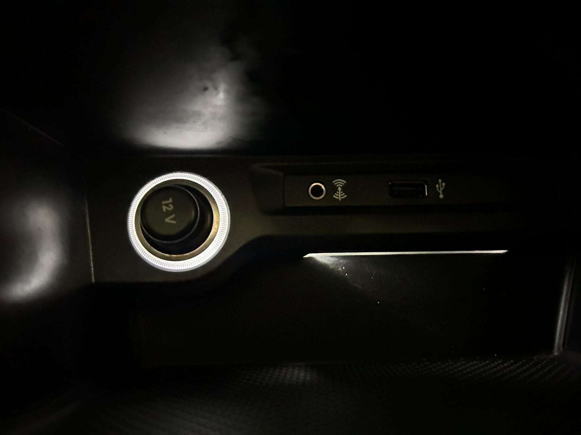 2016 VOLKSWAGEN TOURAN 2016 VOLKSWAGEN TOURAN