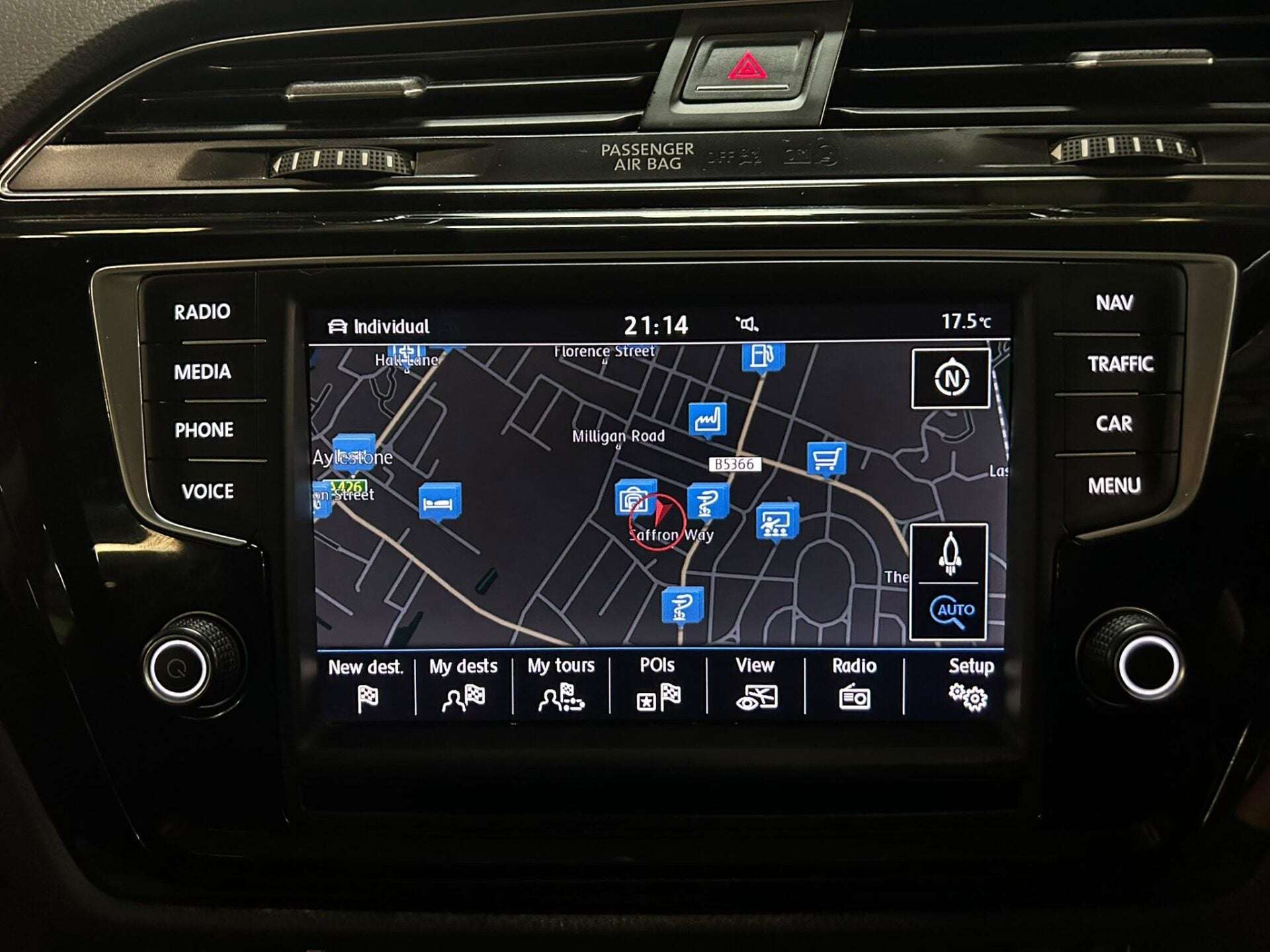 2016 VOLKSWAGEN TOURAN 2016 VOLKSWAGEN TOURAN