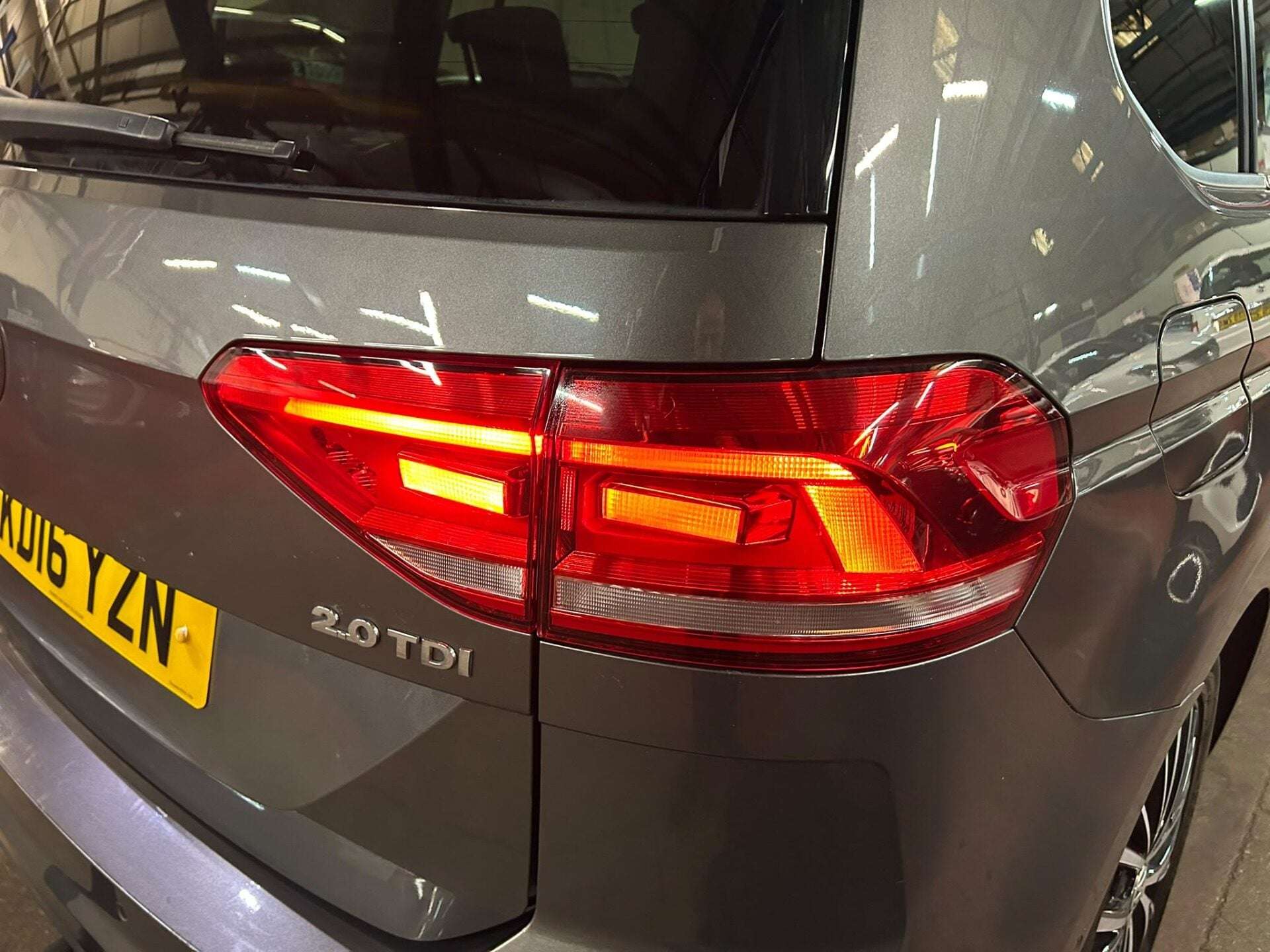 2016 VOLKSWAGEN TOURAN 2016 VOLKSWAGEN TOURAN