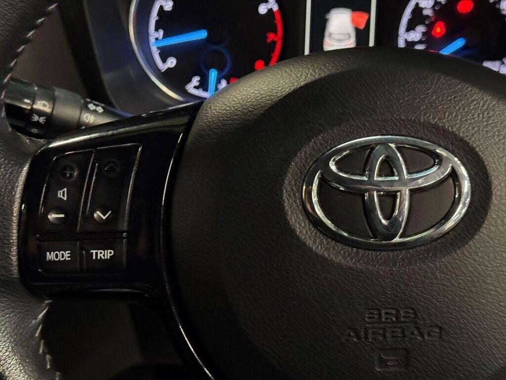 2018 TOYOTA YARIS 2018 TOYOTA YARIS