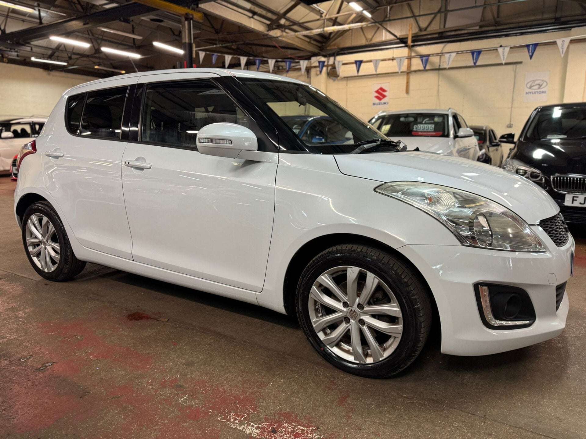 2015 SUZUKI SWIFT 2015 SUZUKI SWIFT