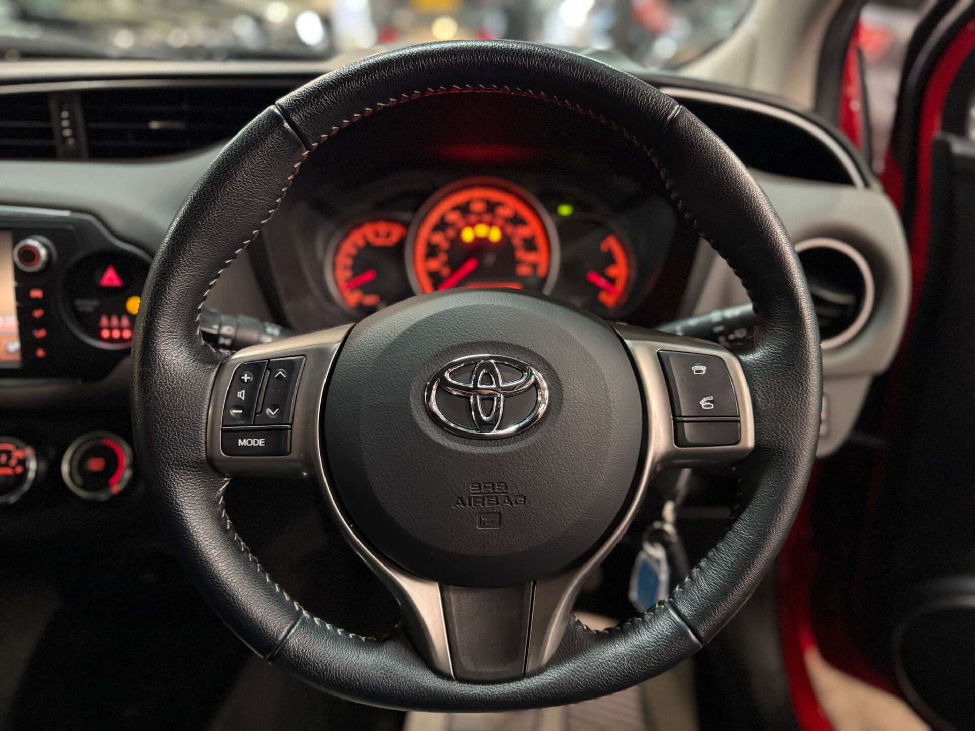 2015 TOYOTA YARIS 2015 TOYOTA YARIS