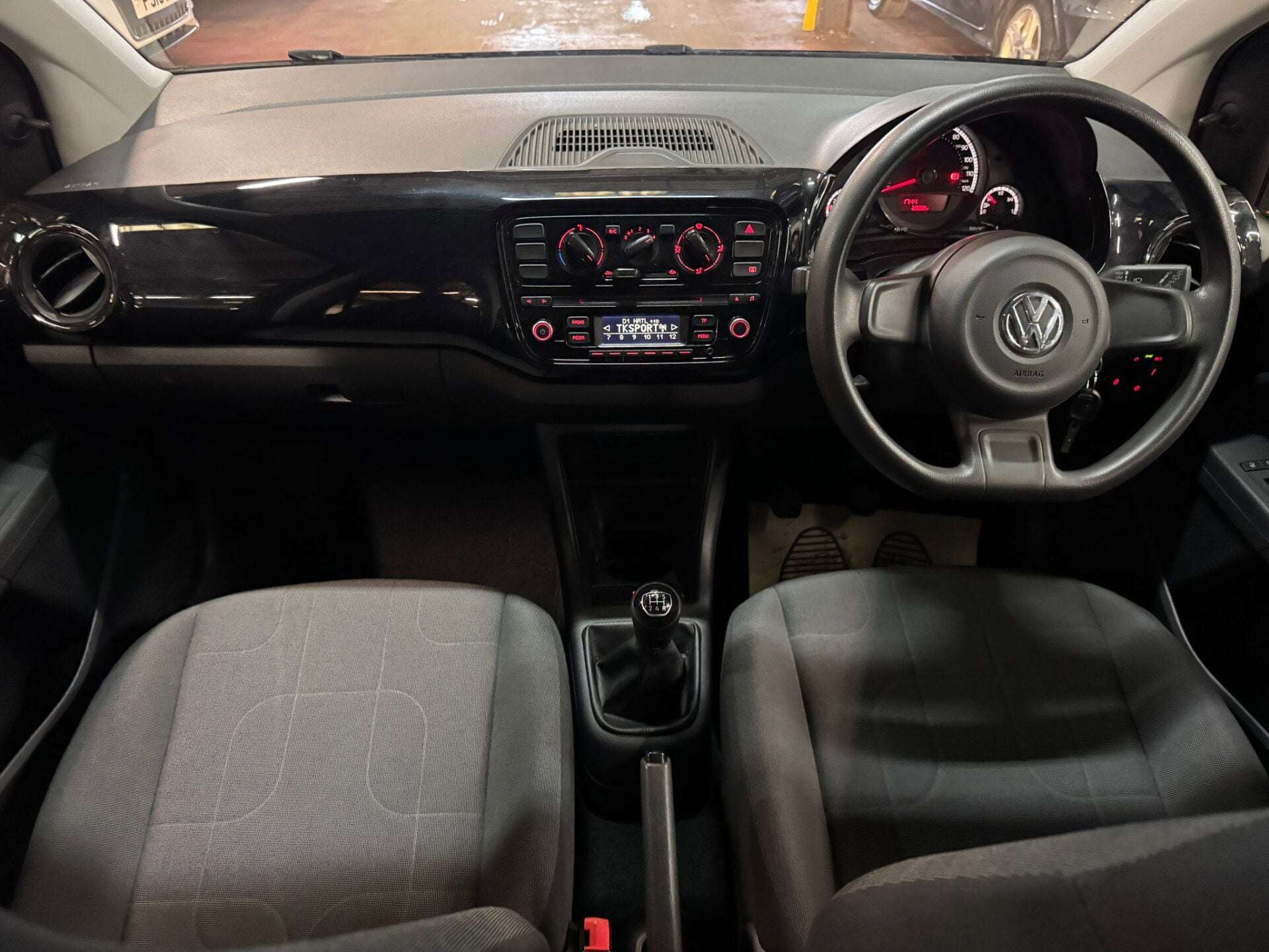 2014 VOLKSWAGEN UP 2014 VOLKSWAGEN UP