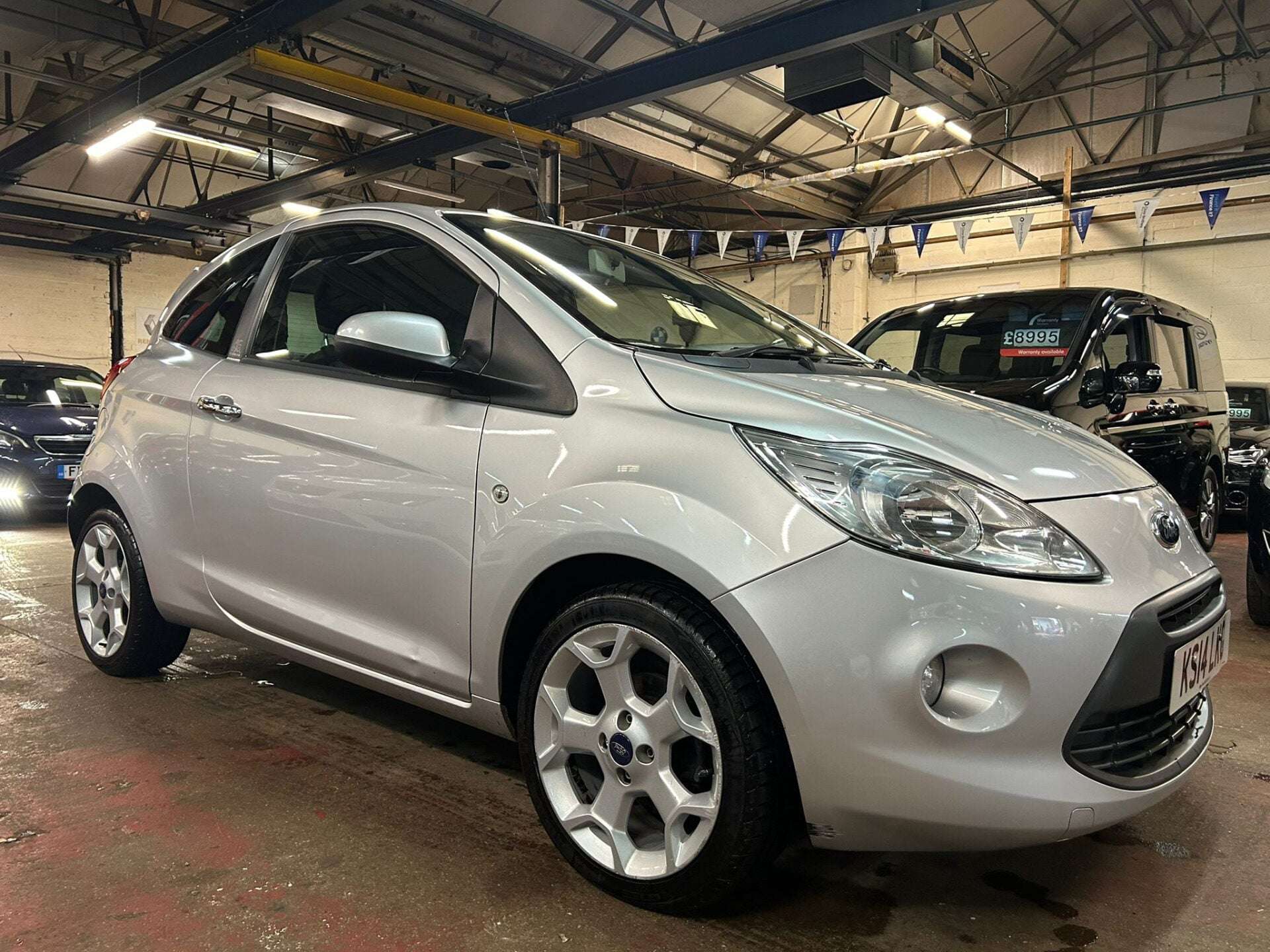 A 2014 FORD KA TITANIUM A 2014 FORD KA TITANIUM