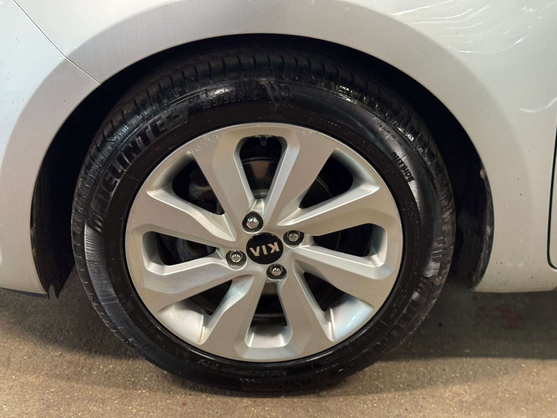 2016 KIA RIO 2016 KIA RIO