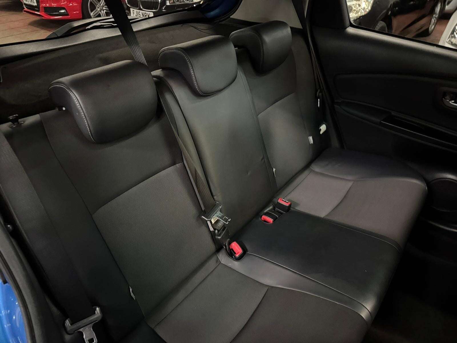 2015 TOYOTA YARIS 2015 TOYOTA YARIS