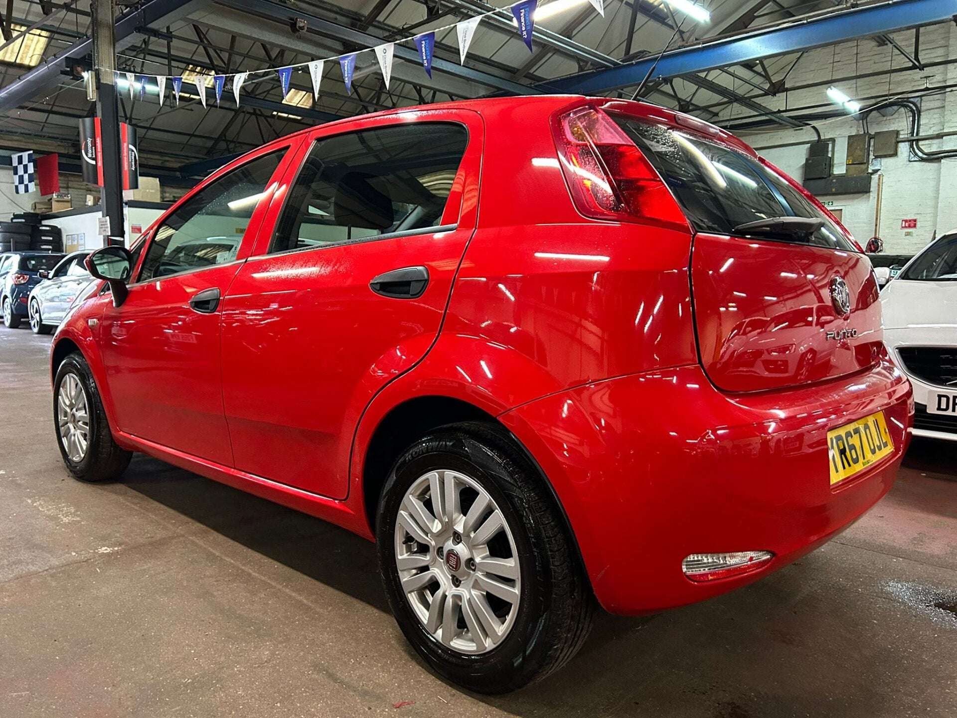 2017 FIAT PUNTO 2017 FIAT PUNTO