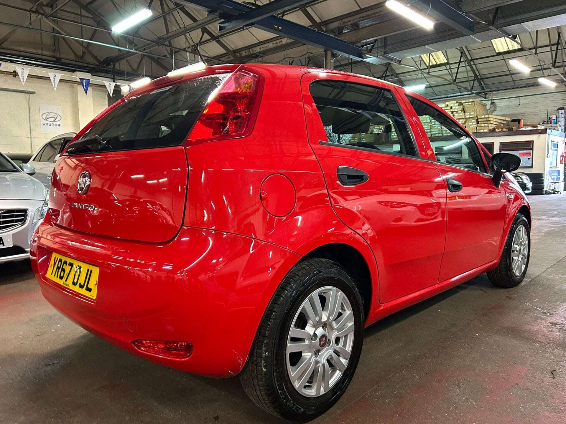 2017 FIAT PUNTO 2017 FIAT PUNTO