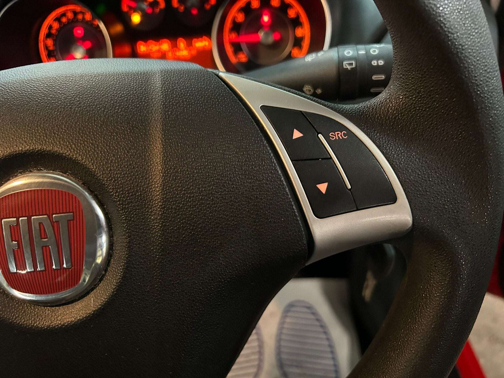 2017 FIAT PUNTO 2017 FIAT PUNTO