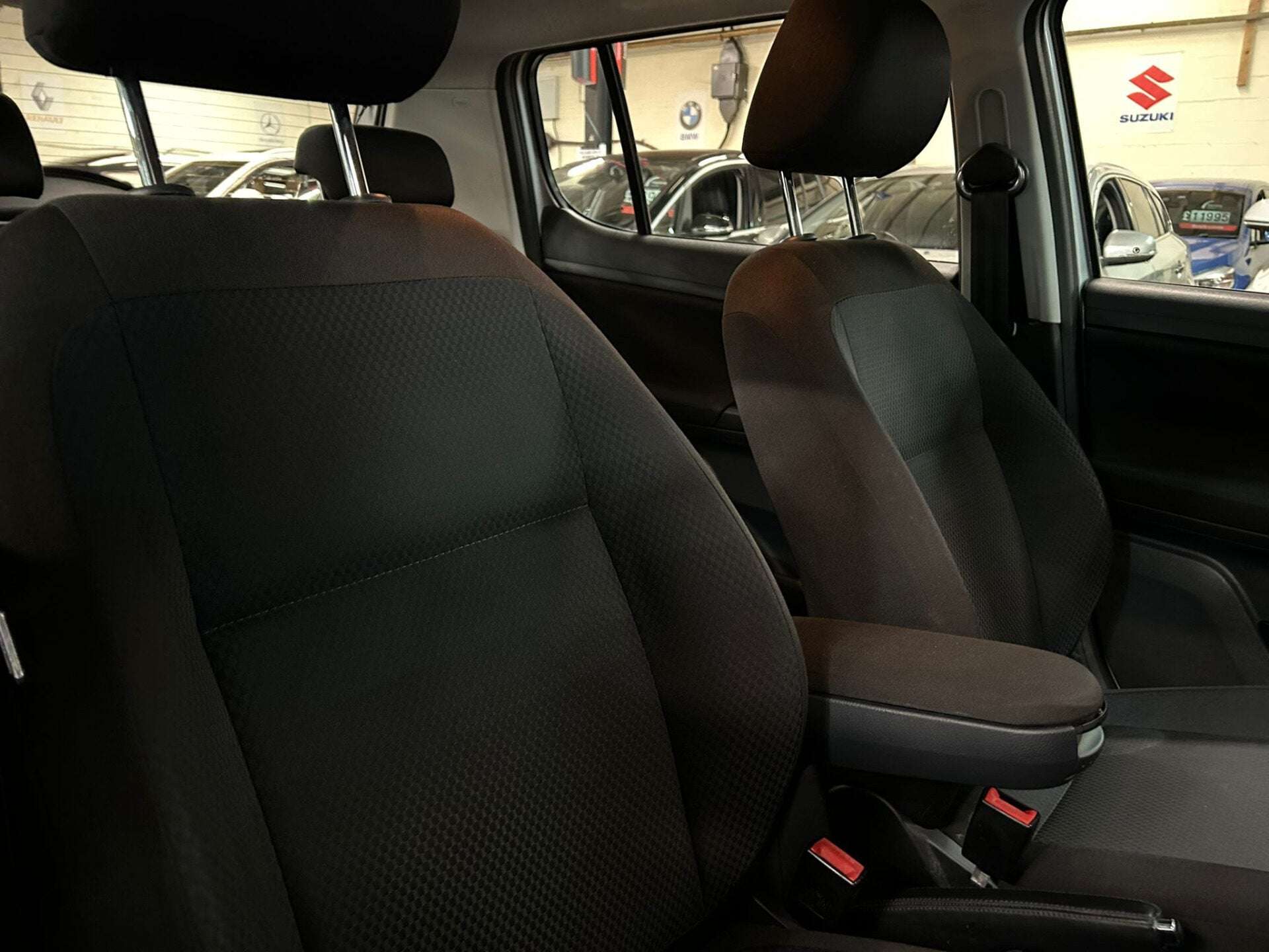 2014 SKODA FABIA 2014 SKODA FABIA