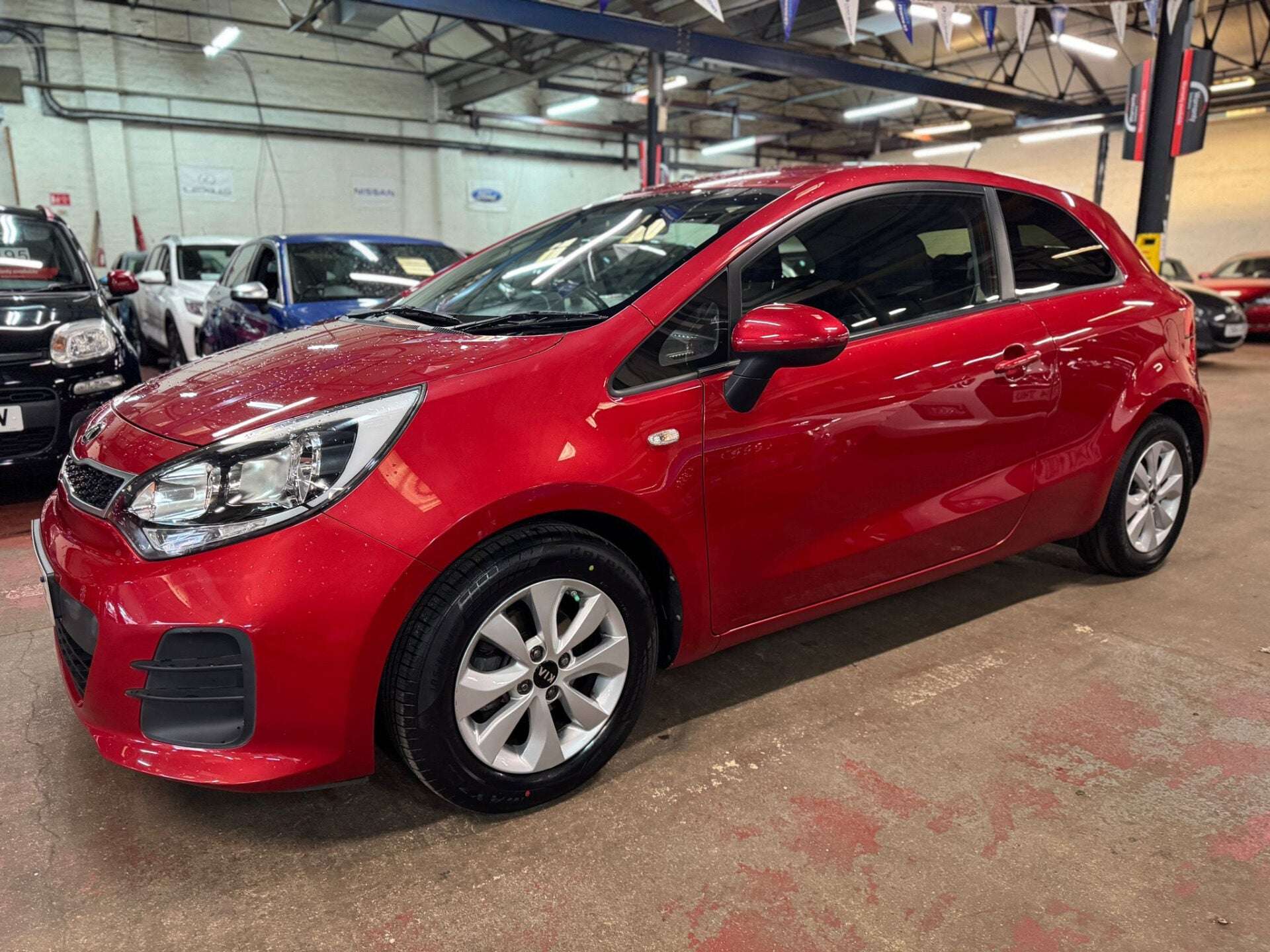 A 2015 KIA RIO SR7 A 2015 KIA RIO SR7