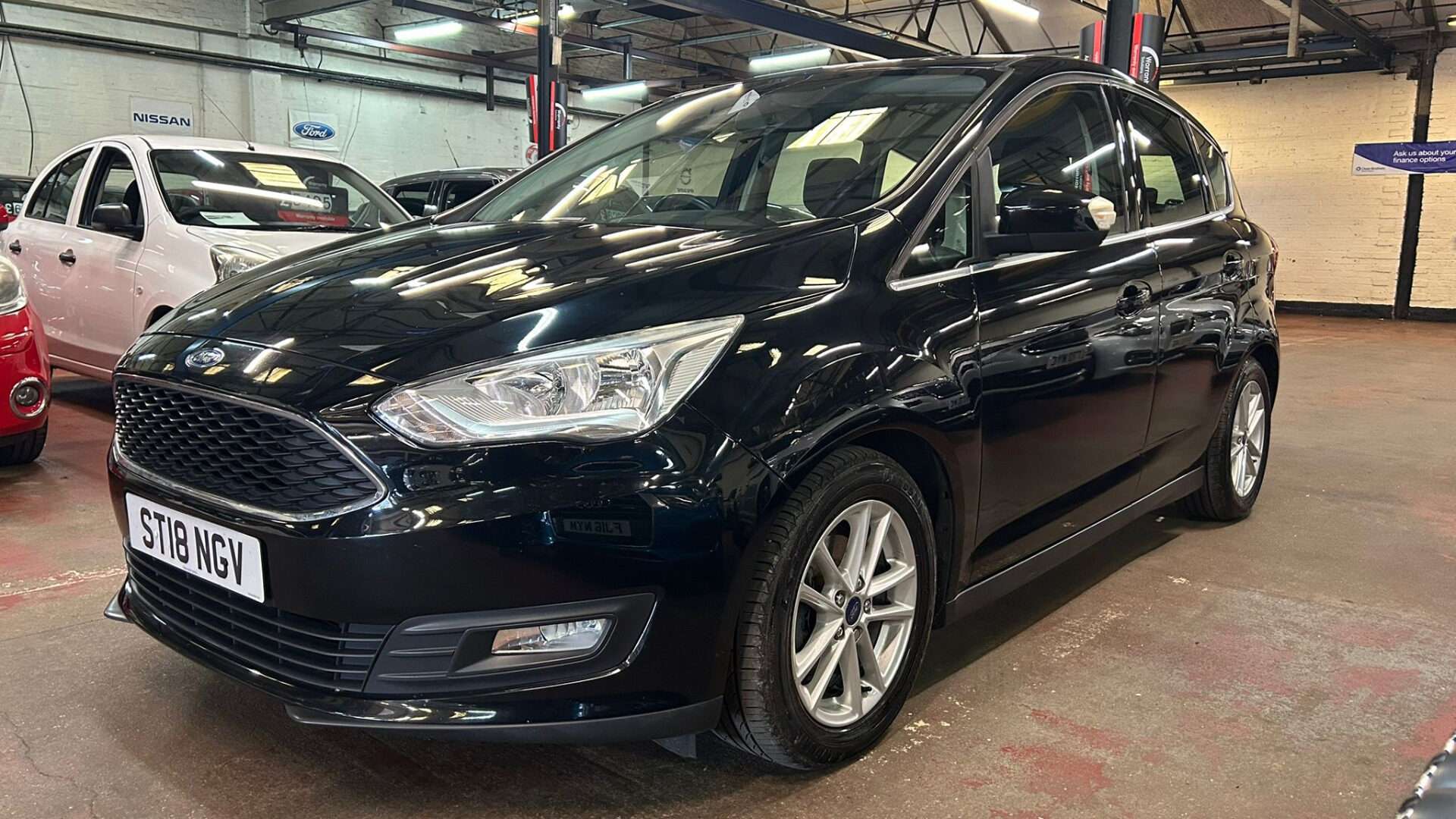 A 2018 FORD C-MAX ZETEC TDCI A 2018 FORD C-MAX ZETEC TDCI
