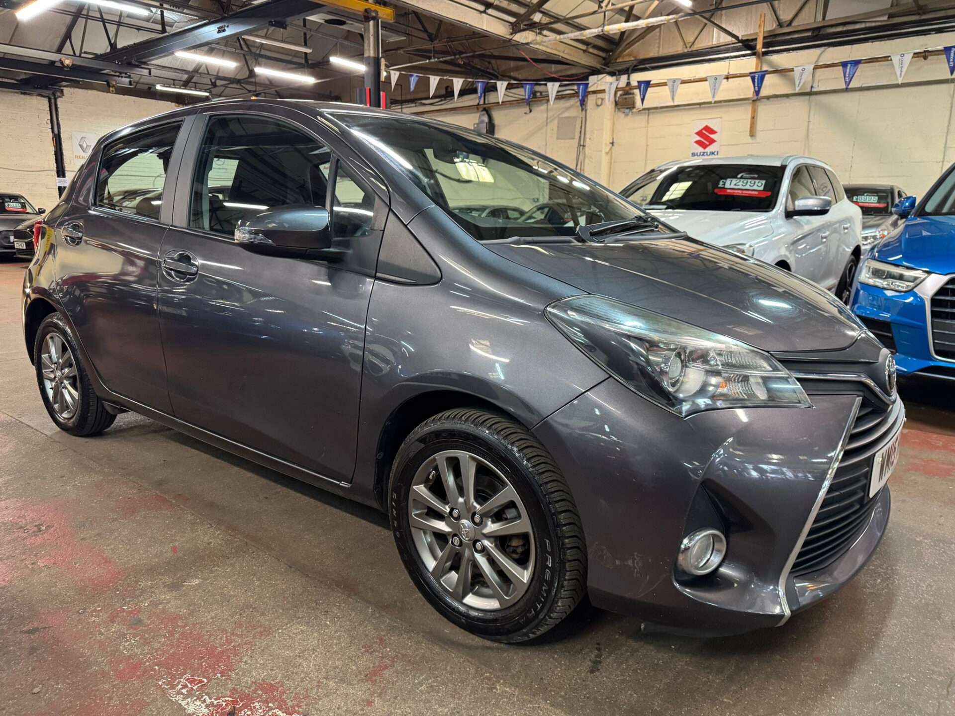 A 2015 TOYOTA YARIS VVT-I ICON A 2015 TOYOTA YARIS VVT-I ICON
