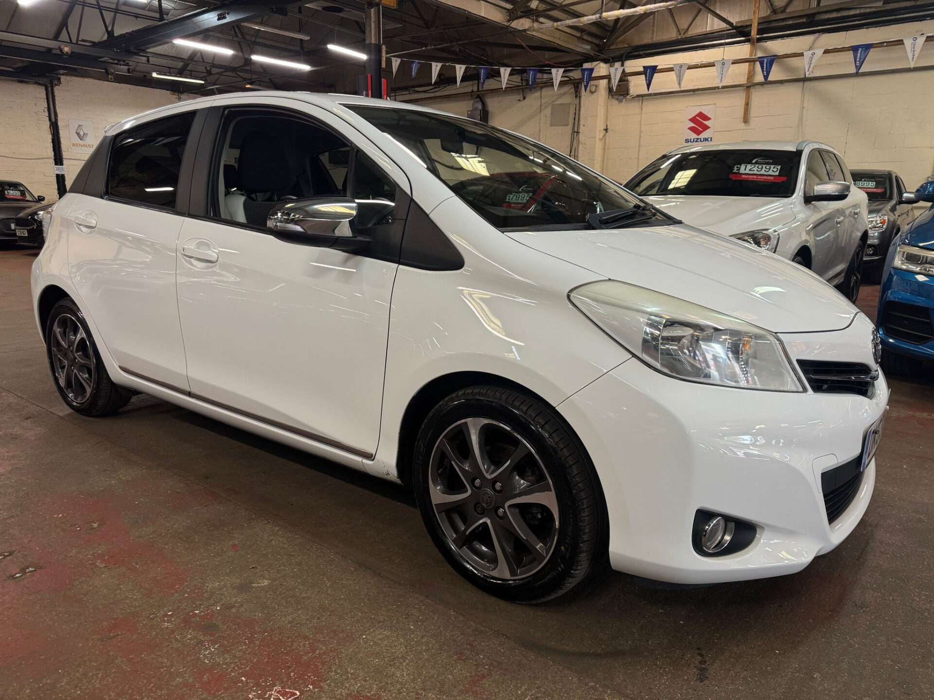 A 2013 TOYOTA YARIS VVT-I TREND A 2013 TOYOTA YARIS VVT-I TREND