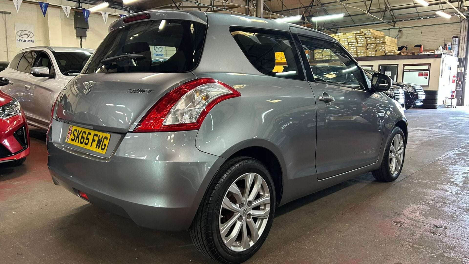 2015 SUZUKI SWIFT 2015 SUZUKI SWIFT
