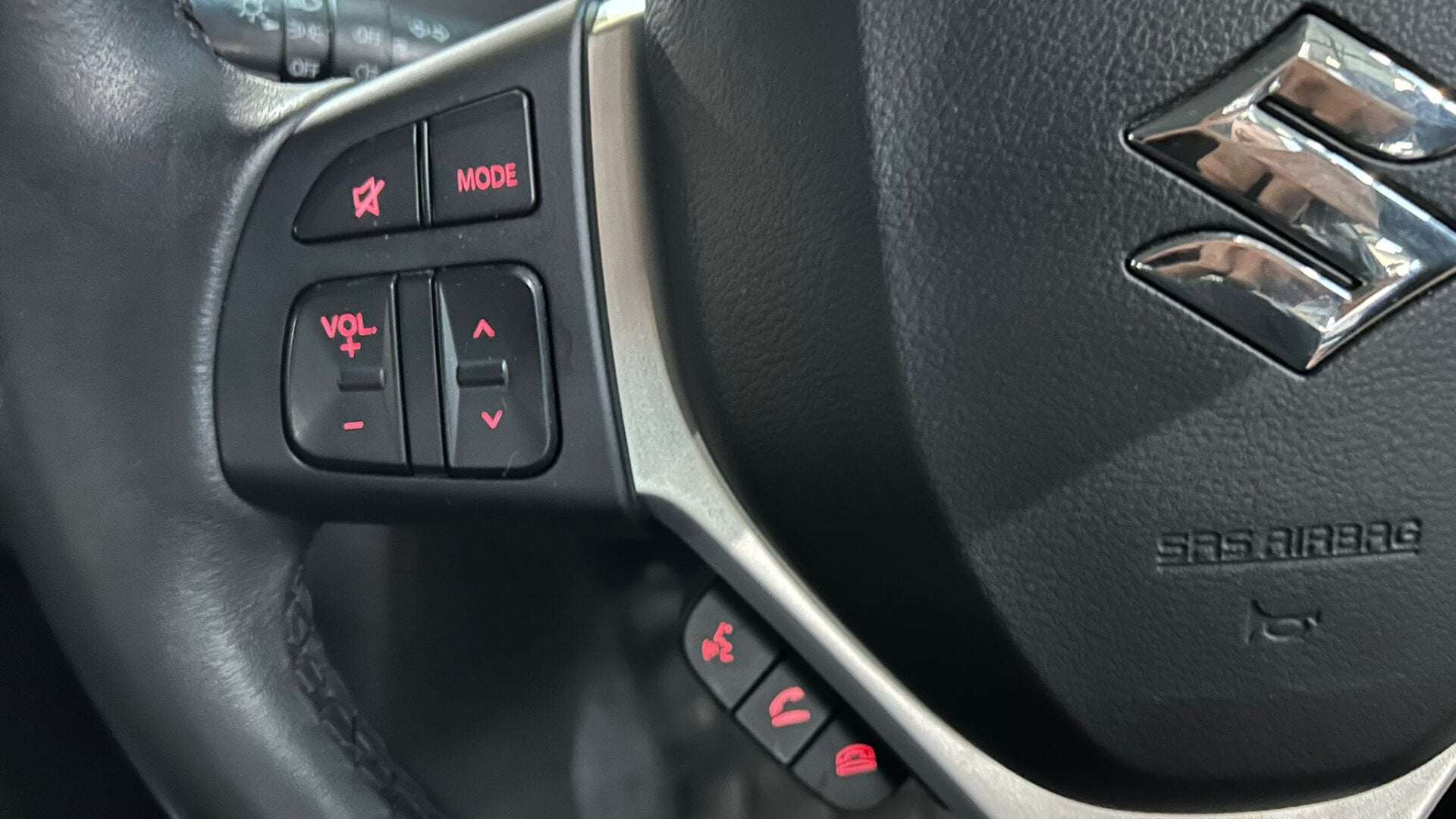 2015 SUZUKI SWIFT 2015 SUZUKI SWIFT