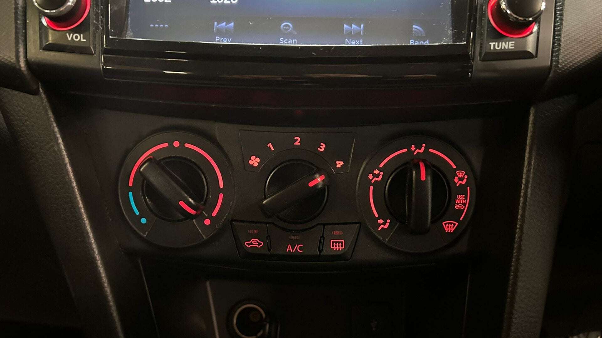 2015 SUZUKI SWIFT 2015 SUZUKI SWIFT