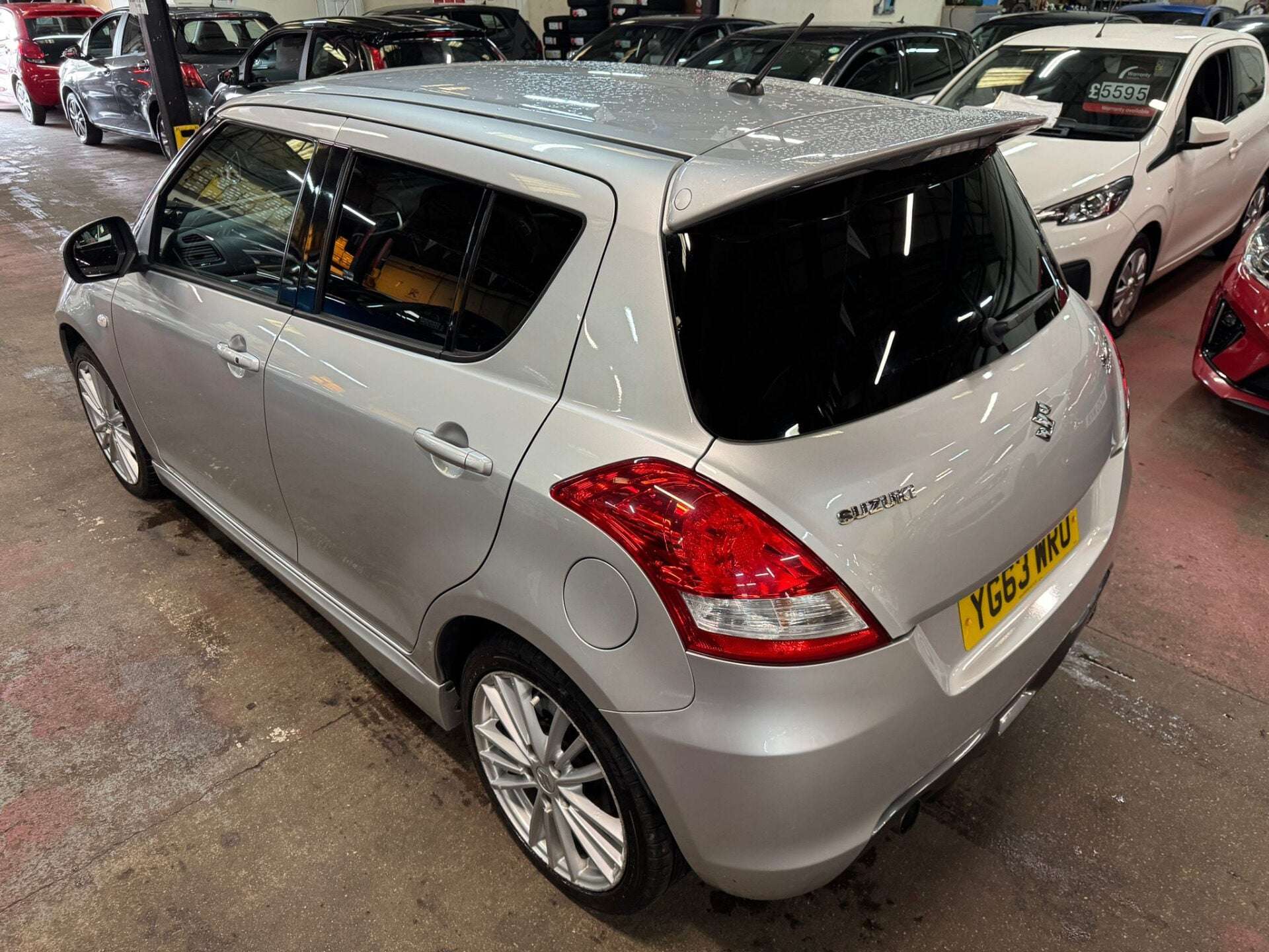 2013 SUZUKI SWIFT 2013 SUZUKI SWIFT