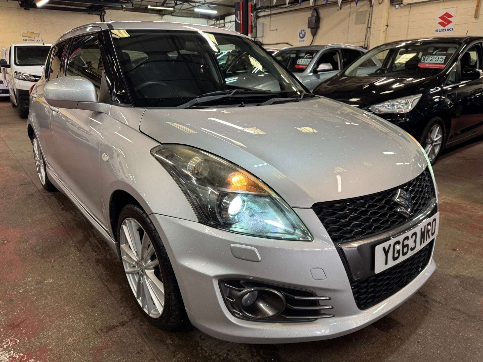 2013 SUZUKI SWIFT 2013 SUZUKI SWIFT