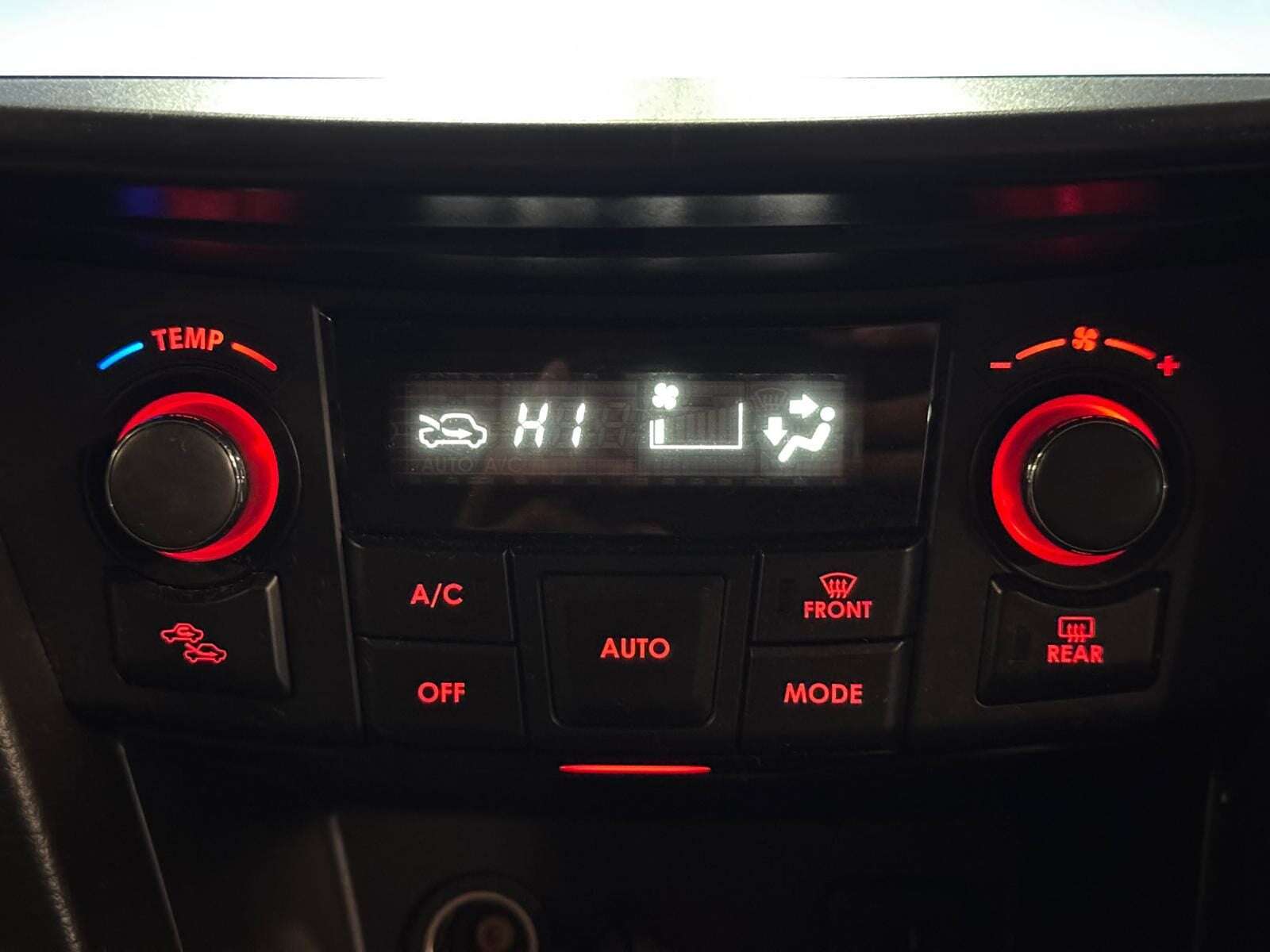 2013 SUZUKI SWIFT 2013 SUZUKI SWIFT