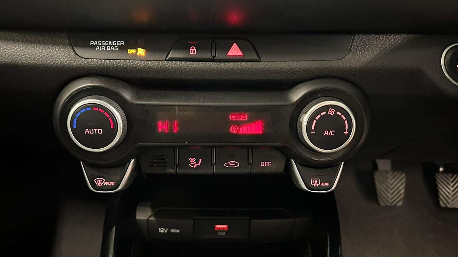 2023 KIA STONIC 2023 KIA STONIC