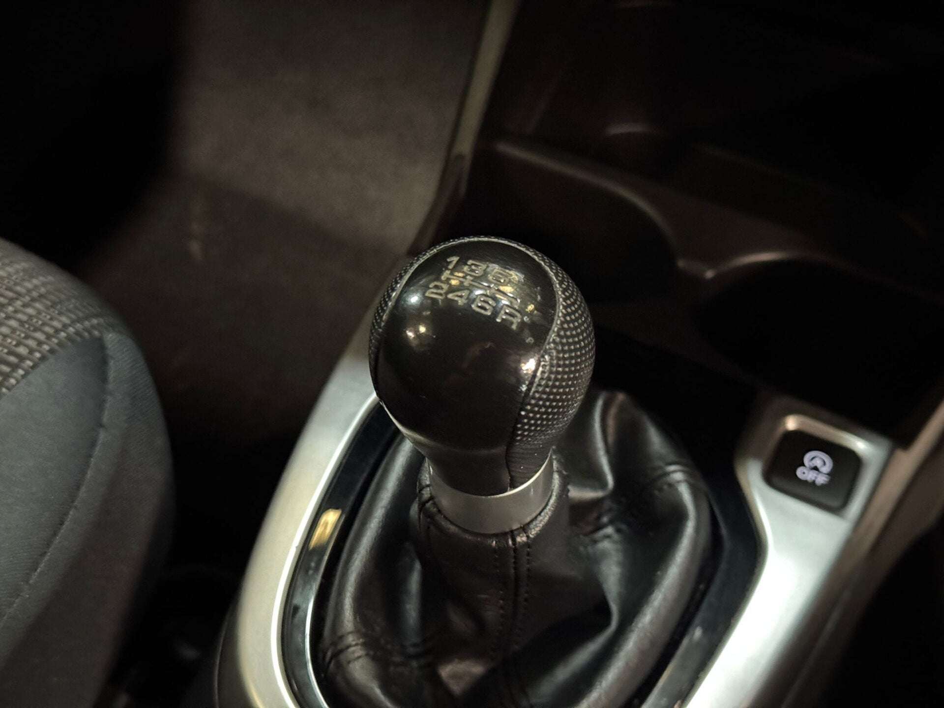 A 2016 HONDA JAZZ I-VTEC SE A 2016 HONDA JAZZ I-VTEC SE