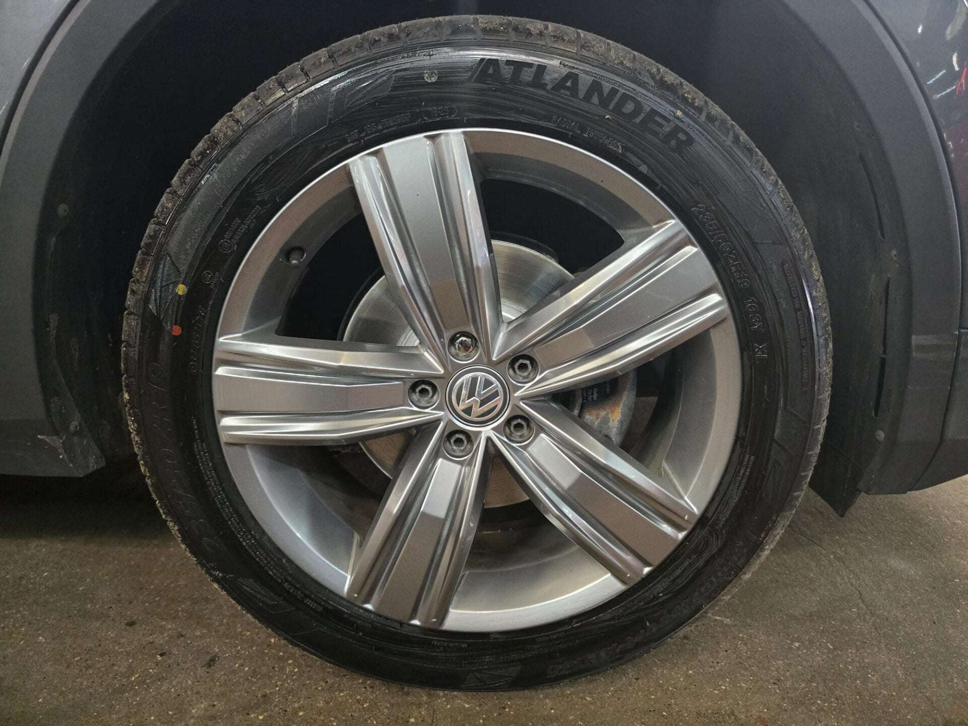 2019 VOLKSWAGEN TIGUAN 2019 VOLKSWAGEN TIGUAN
