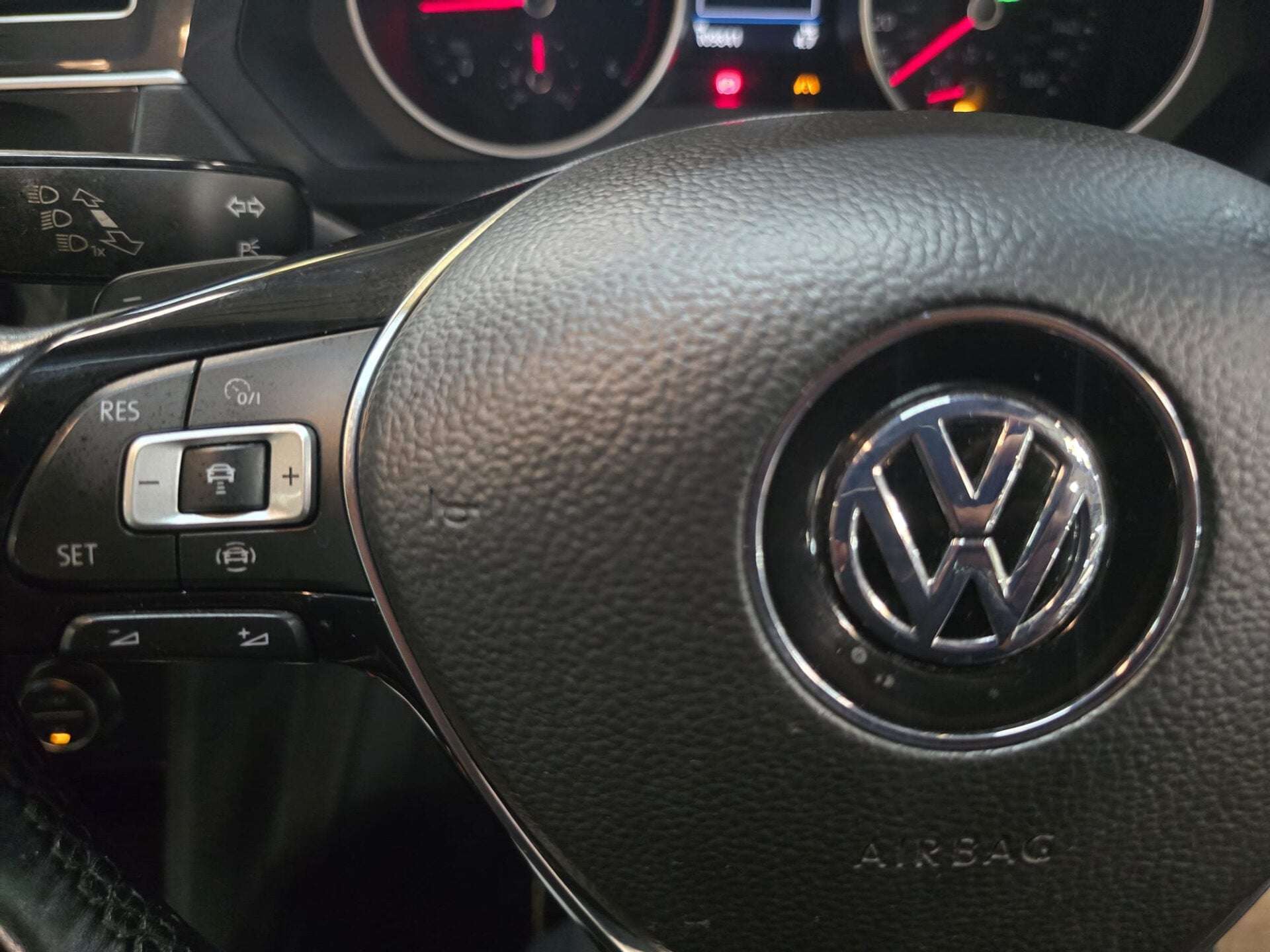 2019 VOLKSWAGEN TIGUAN 2019 VOLKSWAGEN TIGUAN