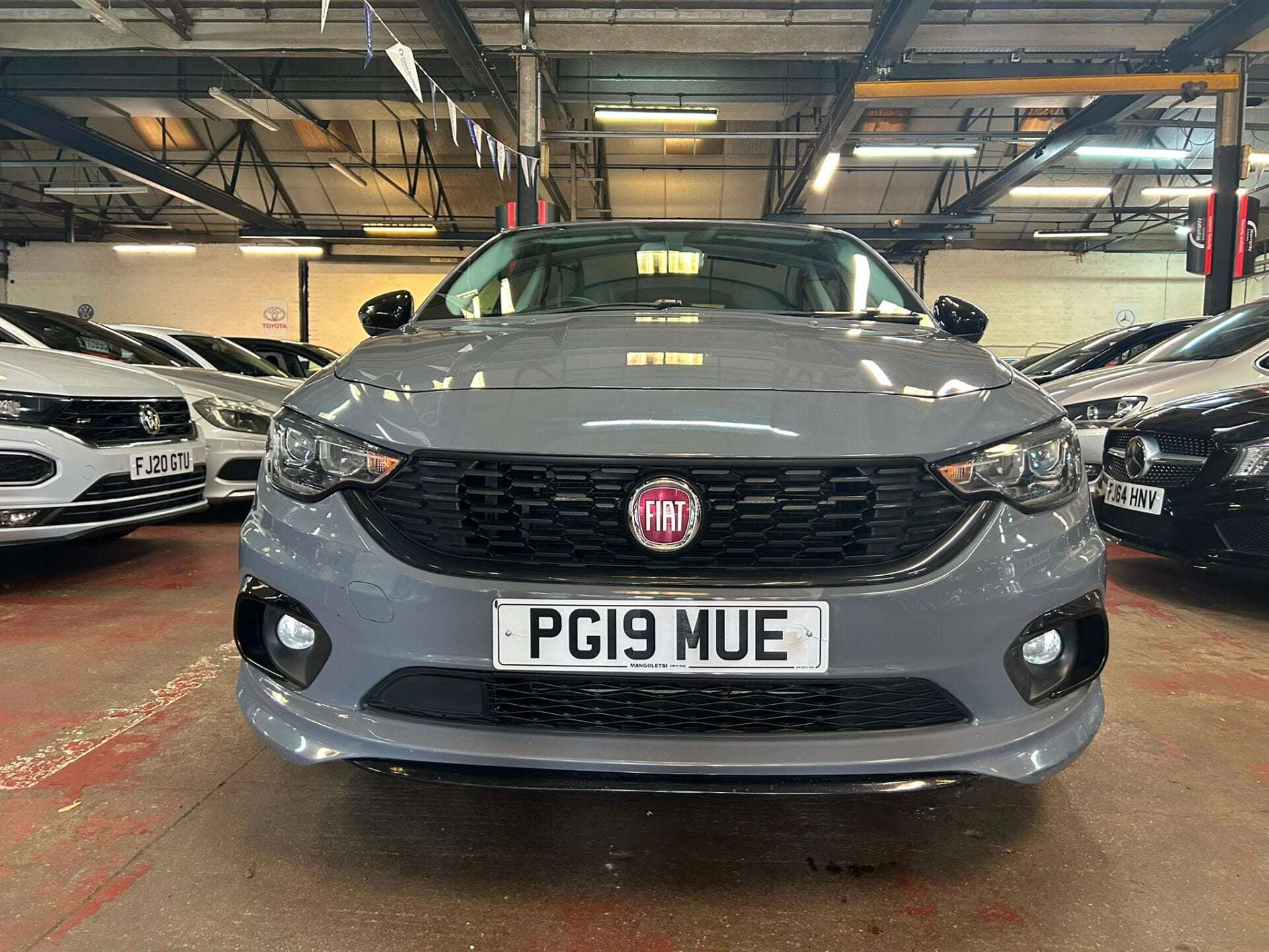 A 2019 FIAT TIPO SPORT A 2019 FIAT TIPO SPORT